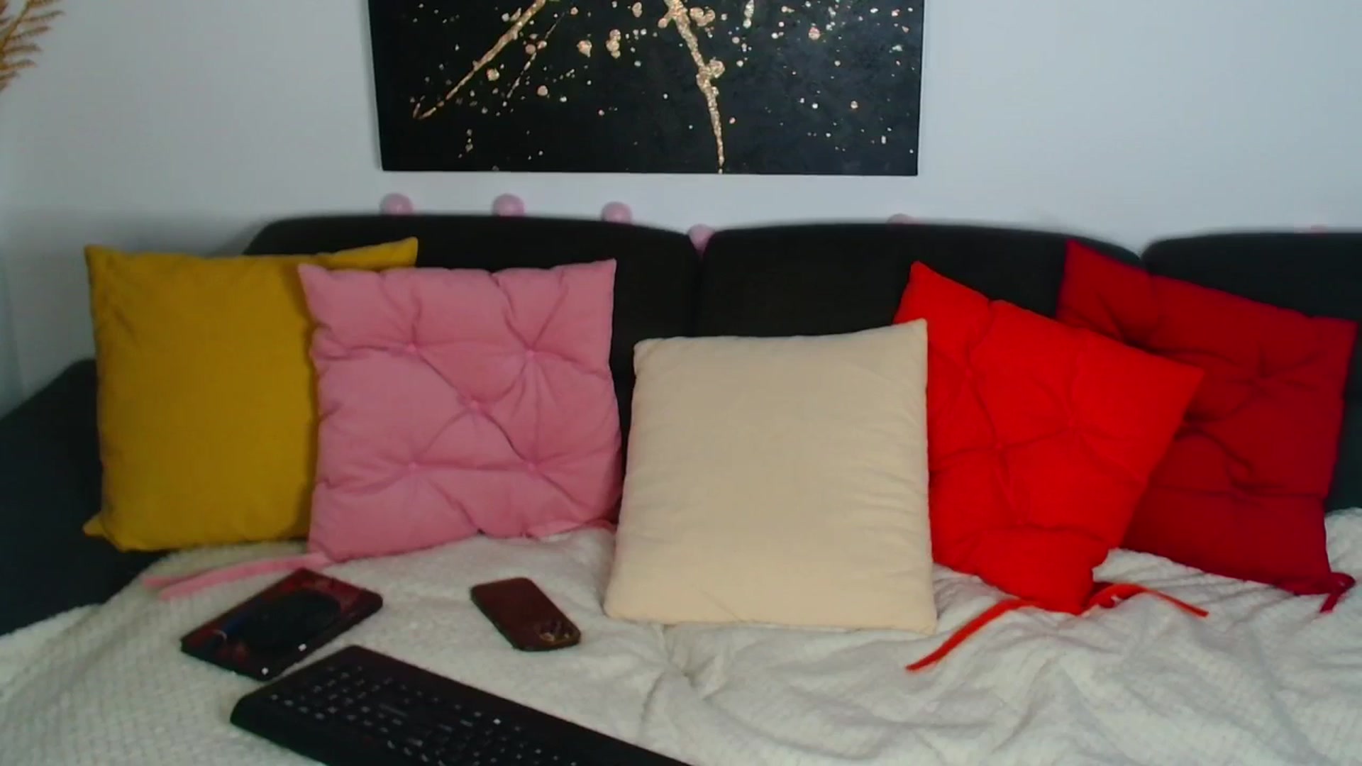 Gallery image thumbnail from Rose__Heart's myfreecams stream on, 10/14/2025, 21:40 image 10 of 20