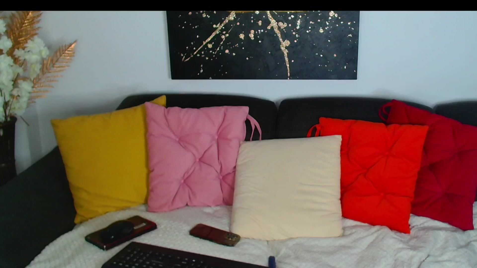 Gallery image thumbnail from Rose__Heart's myfreecams stream on, 10/28/2025, 22:42 image 17 of 20