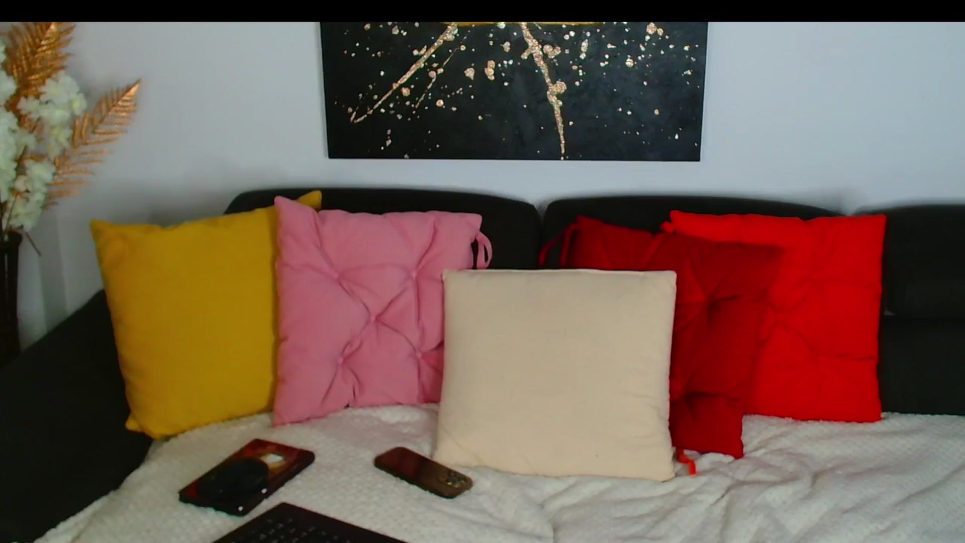 Gallery image thumbnail from Rose__Heart's myfreecams stream on, 10/30/2025, 01:04 image 17 of 20