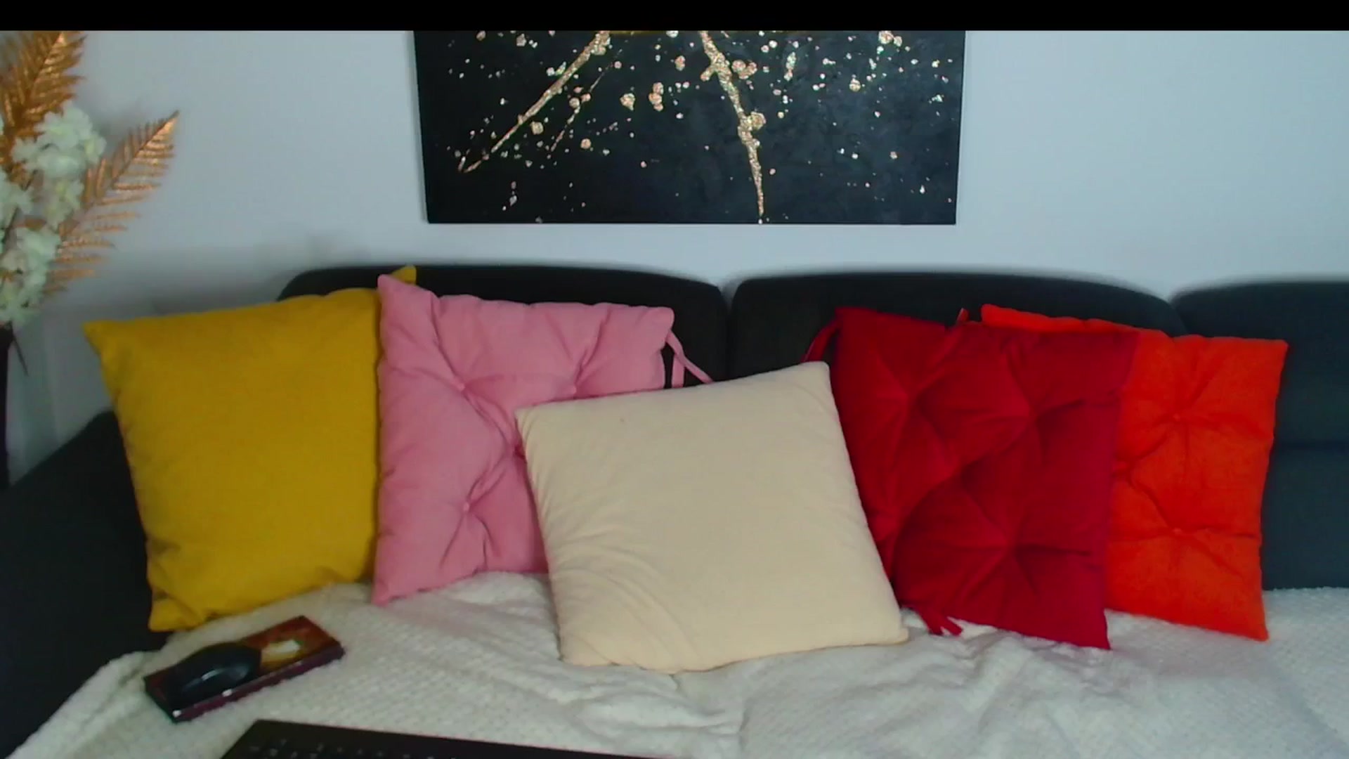 Gallery image thumbnail from Rose__Heart's myfreecams stream on, 11/01/2025, 21:41 image 12 of 20