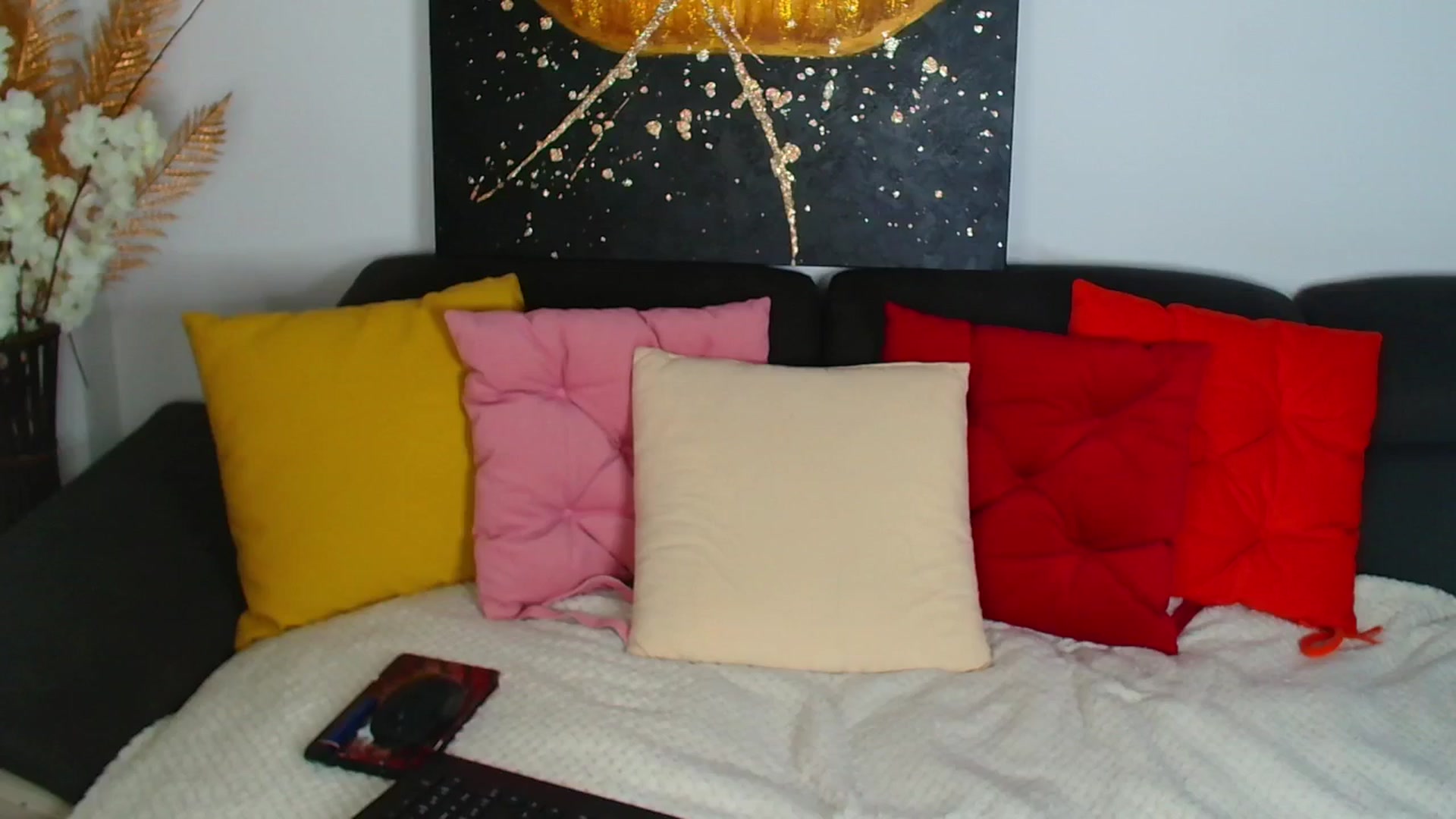 Gallery image thumbnail from Rose__Heart's myfreecams stream on, 12/04/2025, 22:51 image 2 of 20