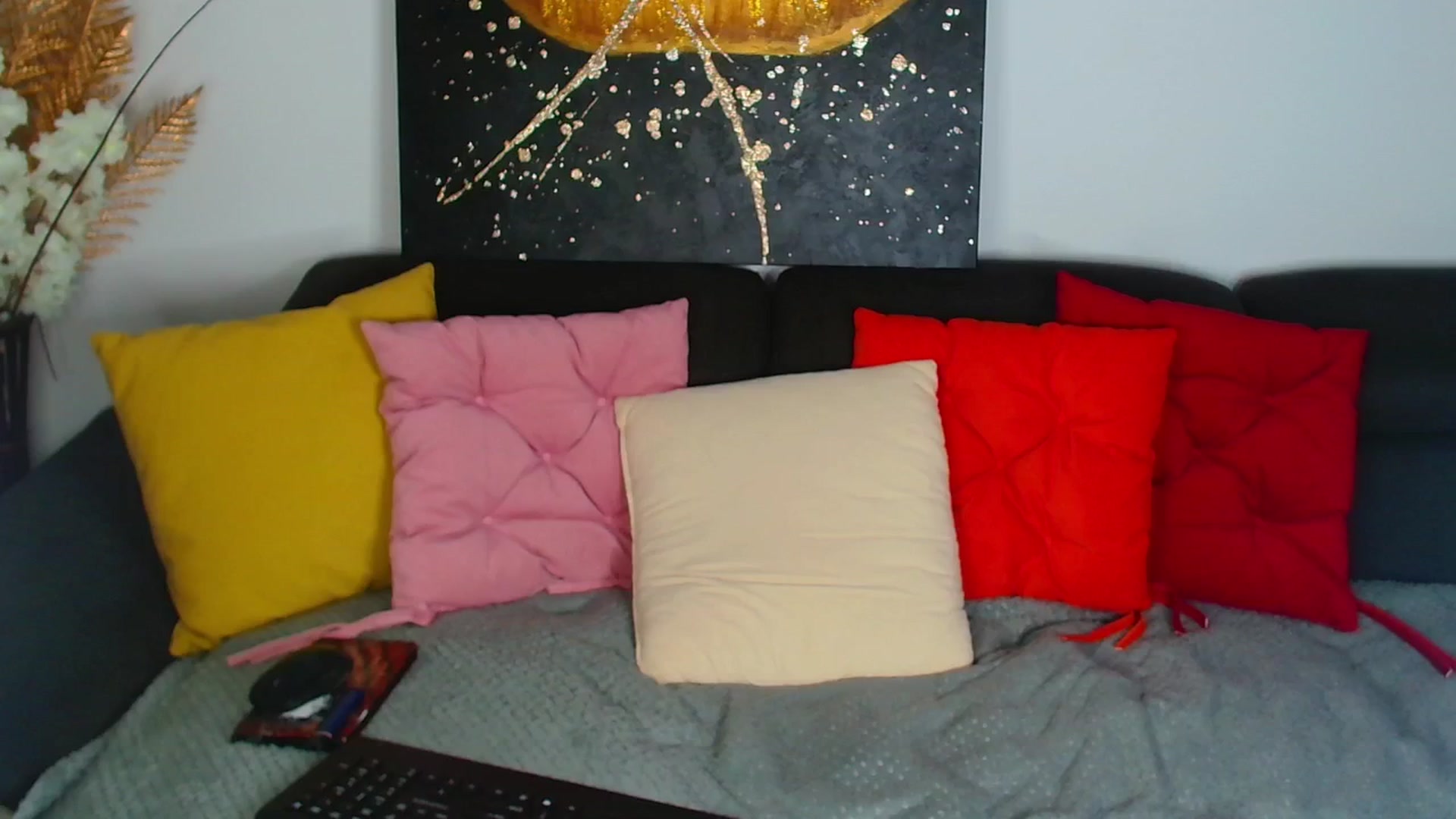 Gallery image thumbnail from Rose__Heart's myfreecams stream on, 01/28/2026, 22:27 image 20 of 20