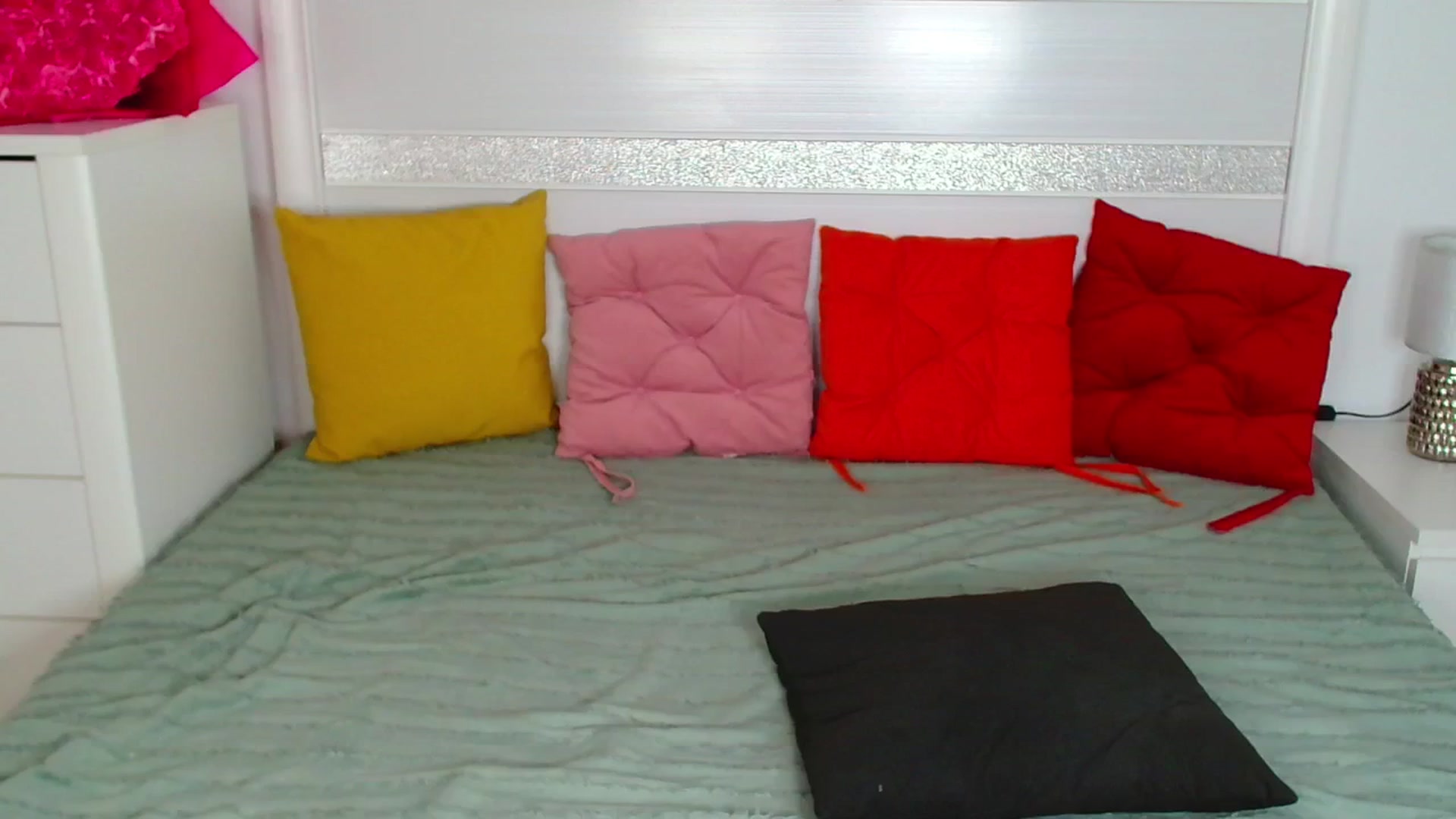 Gallery image thumbnail from Rose__Heart's myfreecams stream on, 03/31/2026, 20:59 image 13 of 20