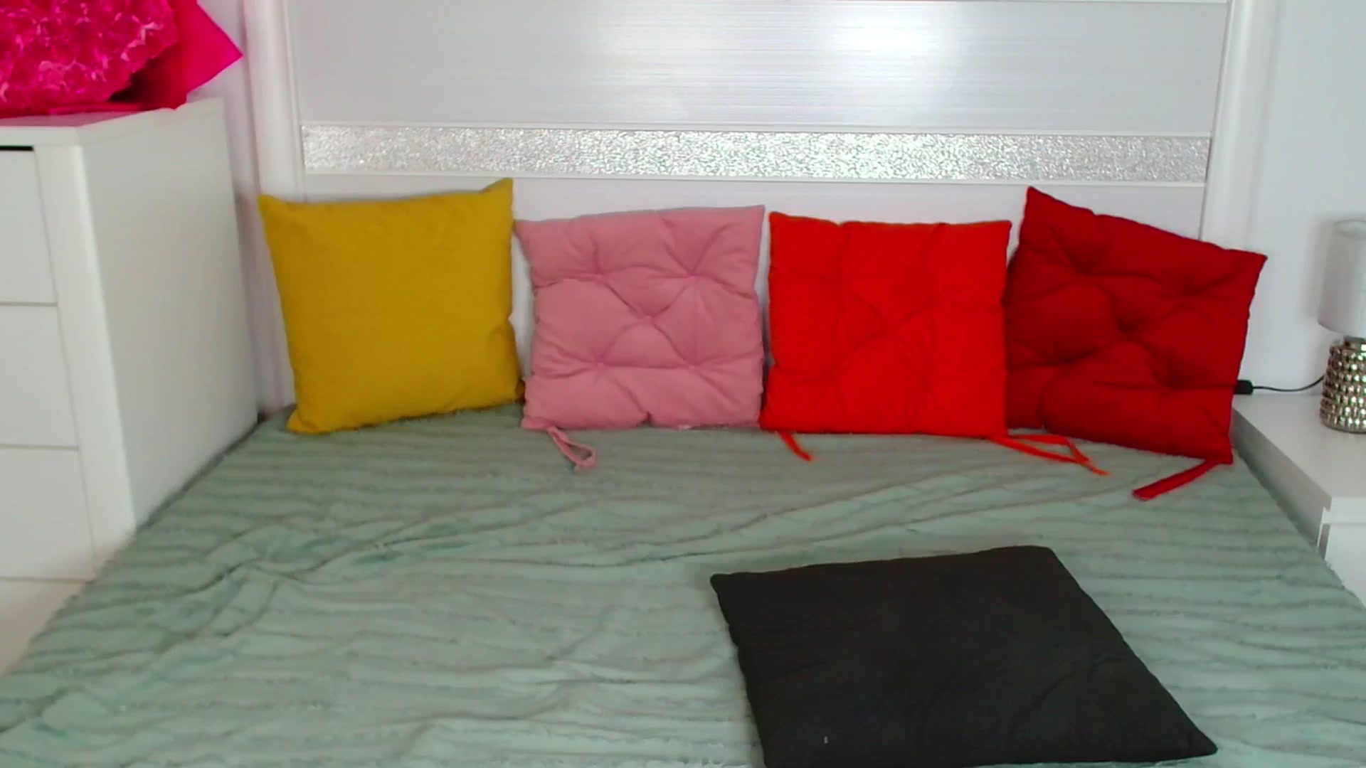 Gallery image thumbnail from Rose__Heart's myfreecams stream on, 03/31/2026, 20:59 image 12 of 20