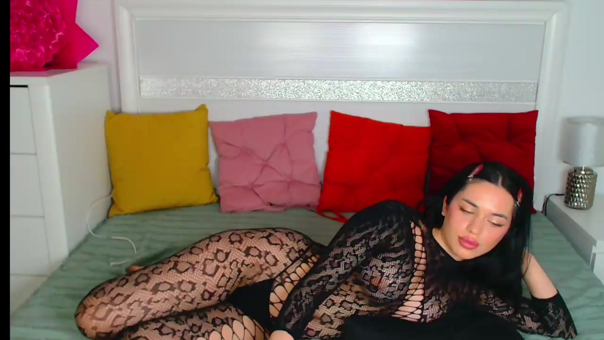 Gallery image thumbnail from Rose__Heart's myfreecams stream on, 05/21/2026, 21:43 image 19 of 20