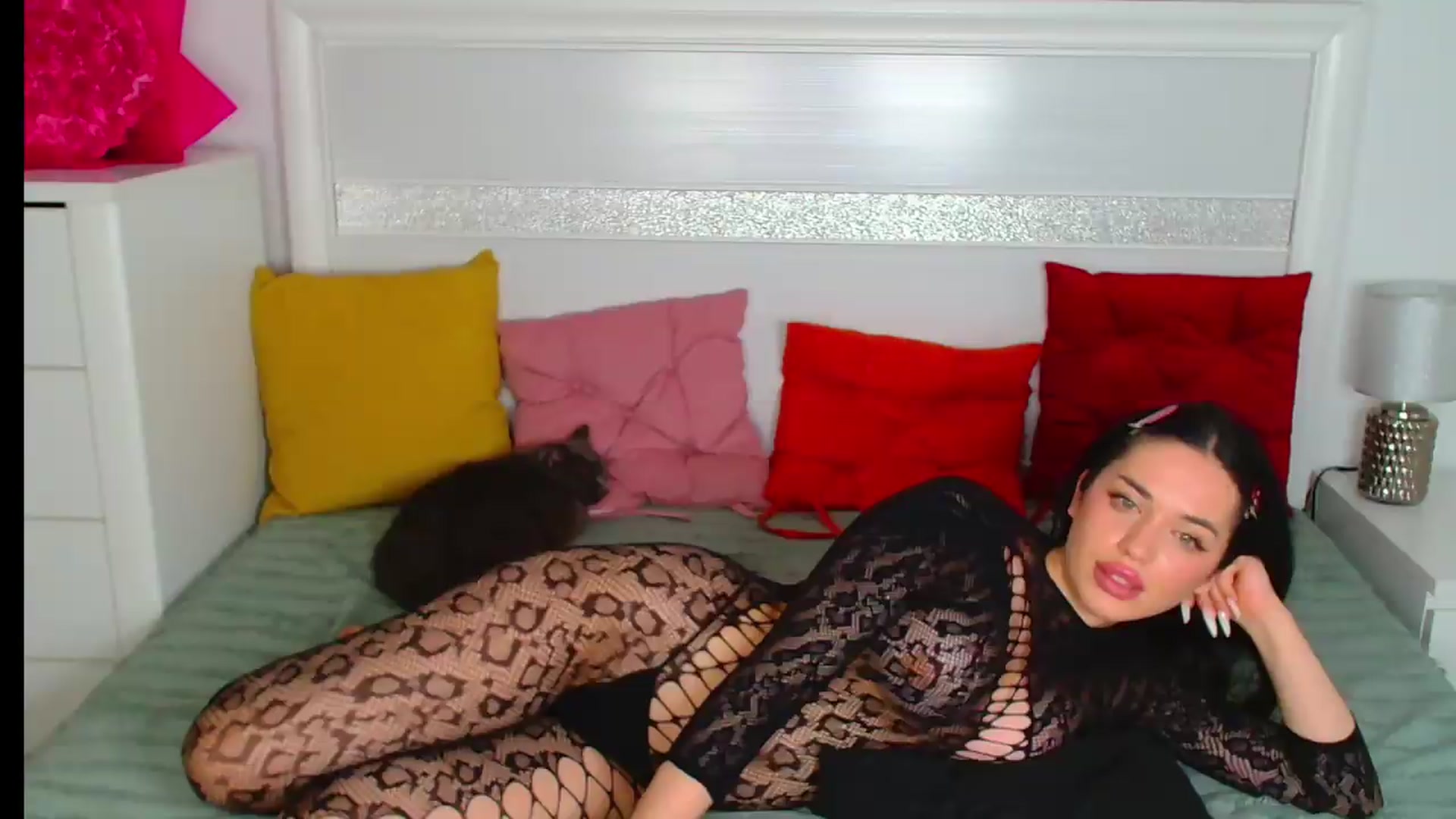 Gallery image thumbnail from Rose__Heart's myfreecams stream on, 05/21/2026, 23:59 image 13 of 20