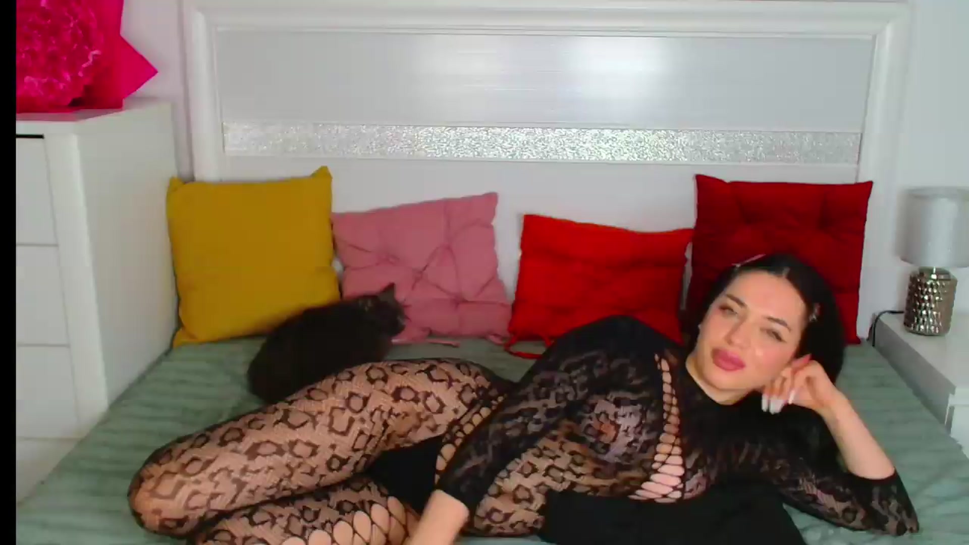 Gallery image thumbnail from Rose__Heart's myfreecams stream on, 05/21/2026, 23:59 image 12 of 20