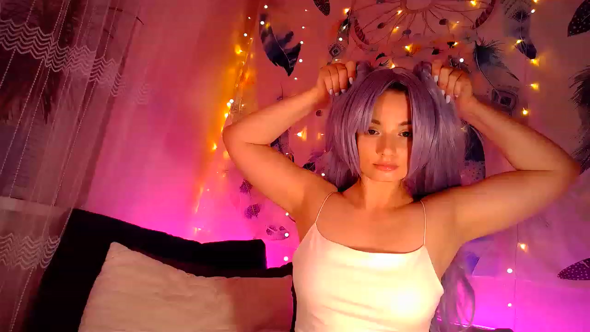 Gallery image thumbnail from Rose_n_Kiss's myfreecams stream on, 08/19/2023, 23:54 image 15 of 20