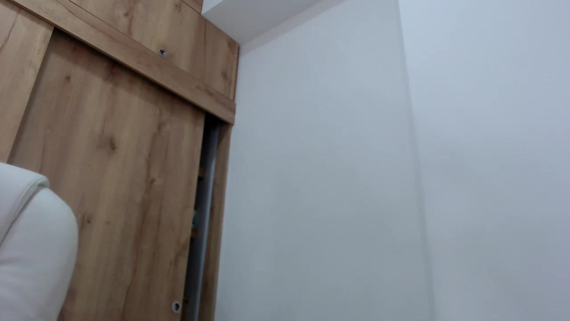 Gallery image thumbnail from Rosee_'s myfreecams stream on, 02/16/2023, 10:15 image 12 of 20