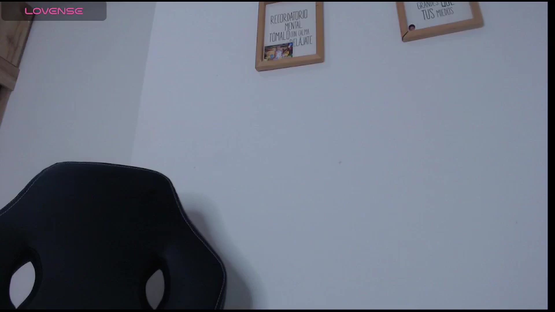 Gallery image thumbnail from Rosee_'s myfreecams stream on, 05/26/2025, 24:12 image 16 of 20