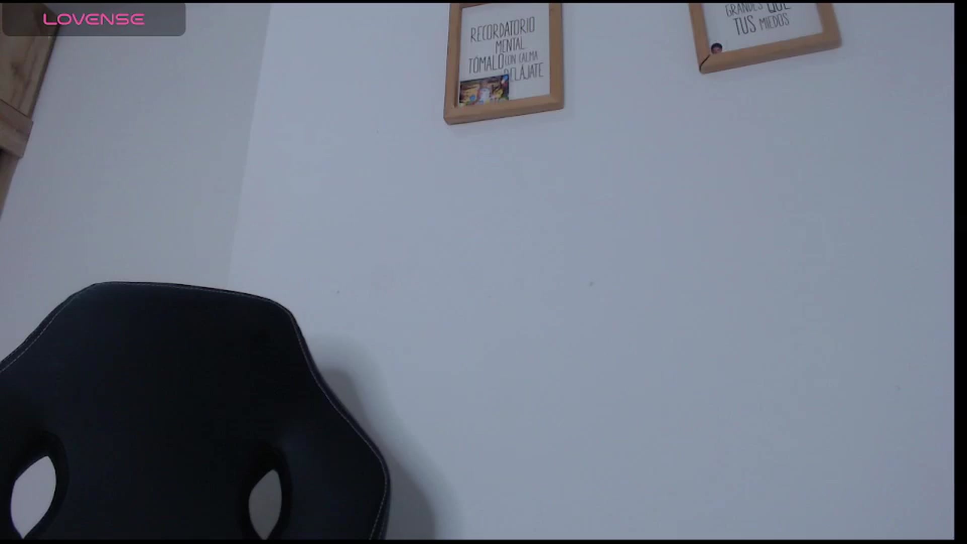 Gallery image thumbnail from Rosee_'s myfreecams stream on, 05/26/2025, 24:12 image 15 of 20