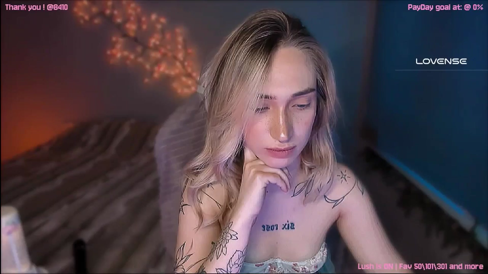 Gallery image thumbnail from Roselyn_'s myfreecams stream on, 01/12/2026, 02:46 image 19 of 20