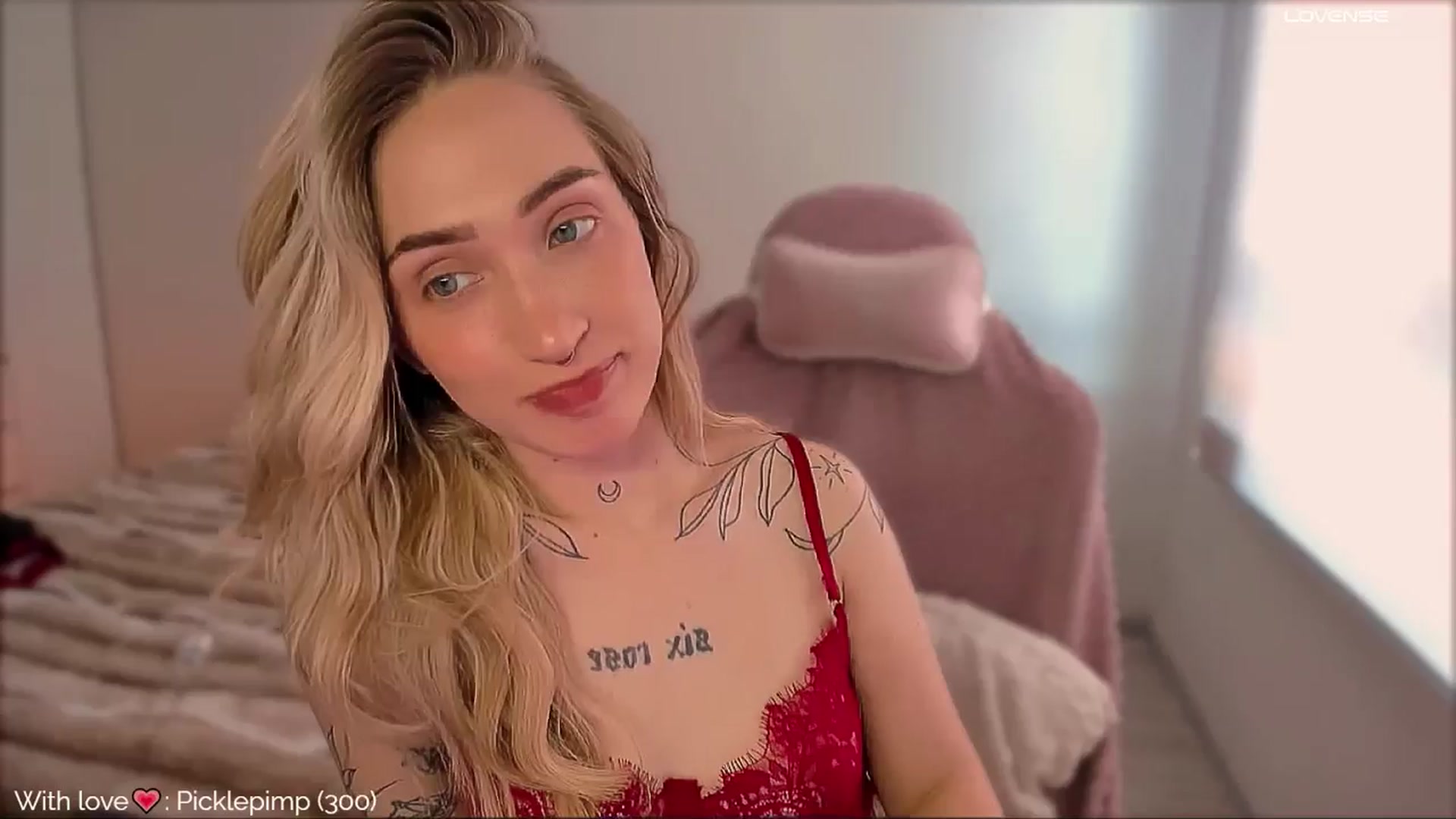 Gallery image thumbnail from Roselyn_'s myfreecams stream on, 02/16/2026, 07:57 image 4 of 20