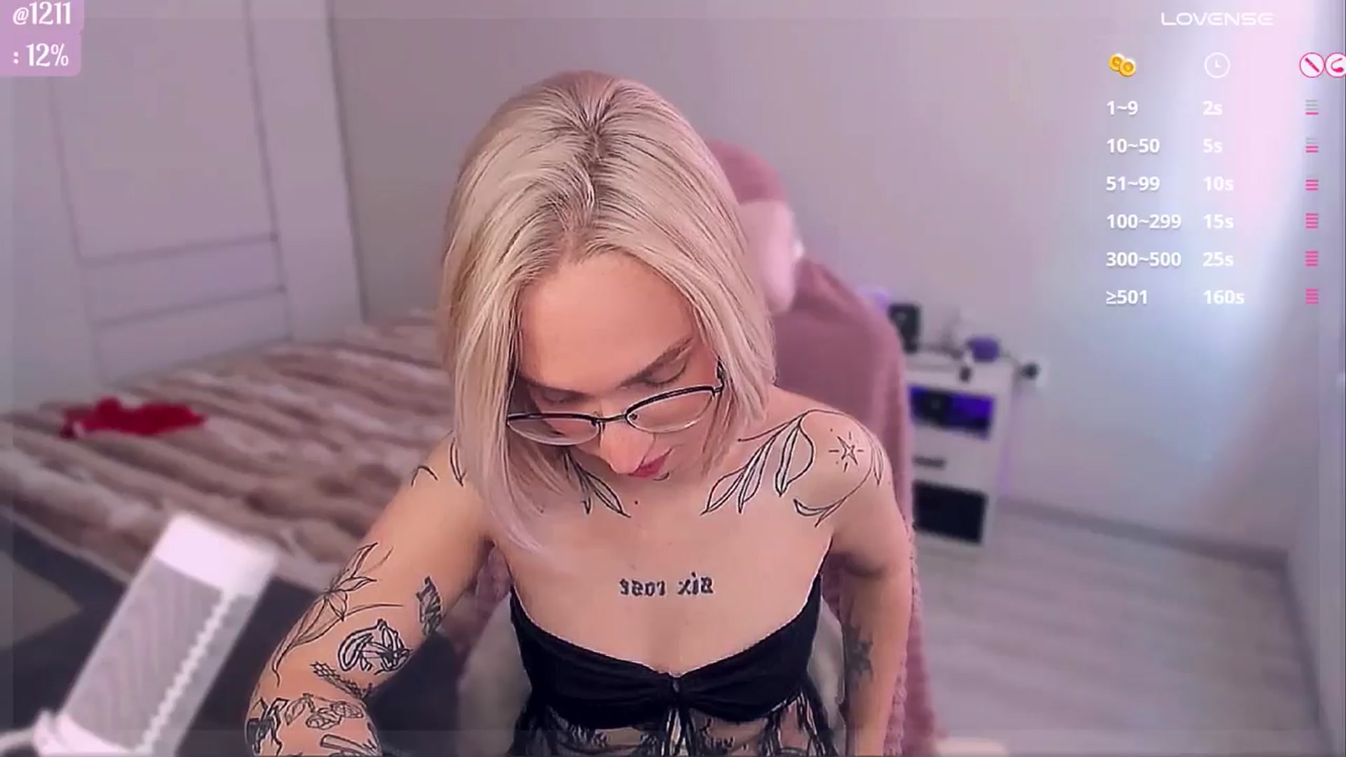 Gallery image thumbnail from Roselyn_'s myfreecams stream on, 04/30/2026, 08:44 image 9 of 20