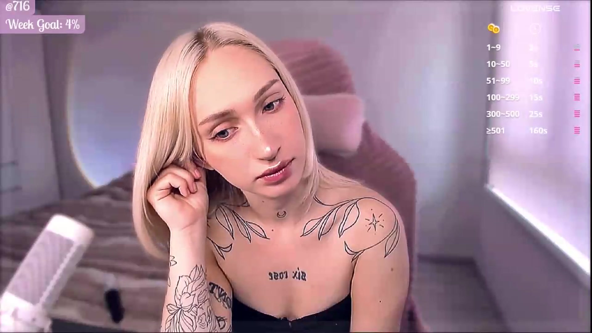 Gallery image thumbnail from Roselyn_'s myfreecams stream on, 05/14/2026, 01:50 image 18 of 20