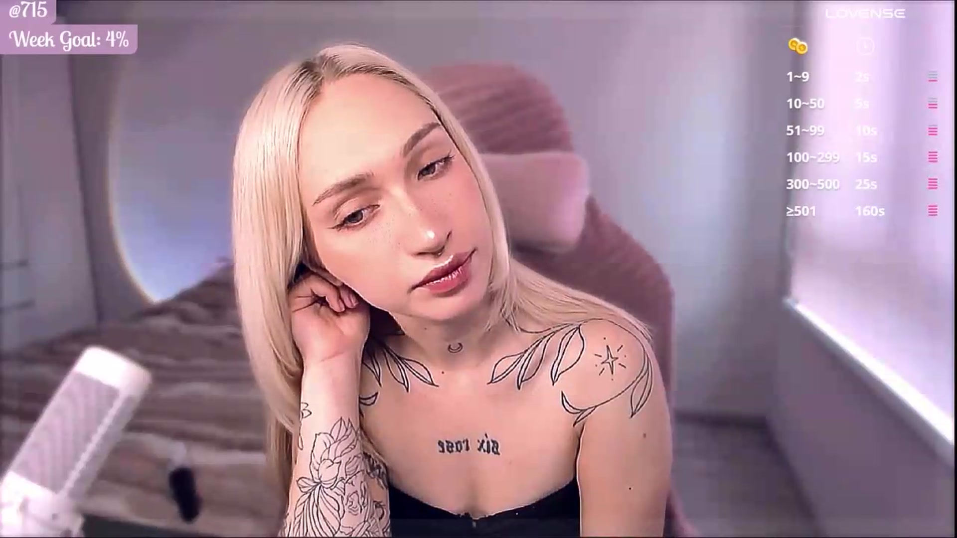 Gallery image thumbnail from Roselyn_'s myfreecams stream on, 05/14/2026, 01:50 image 16 of 20