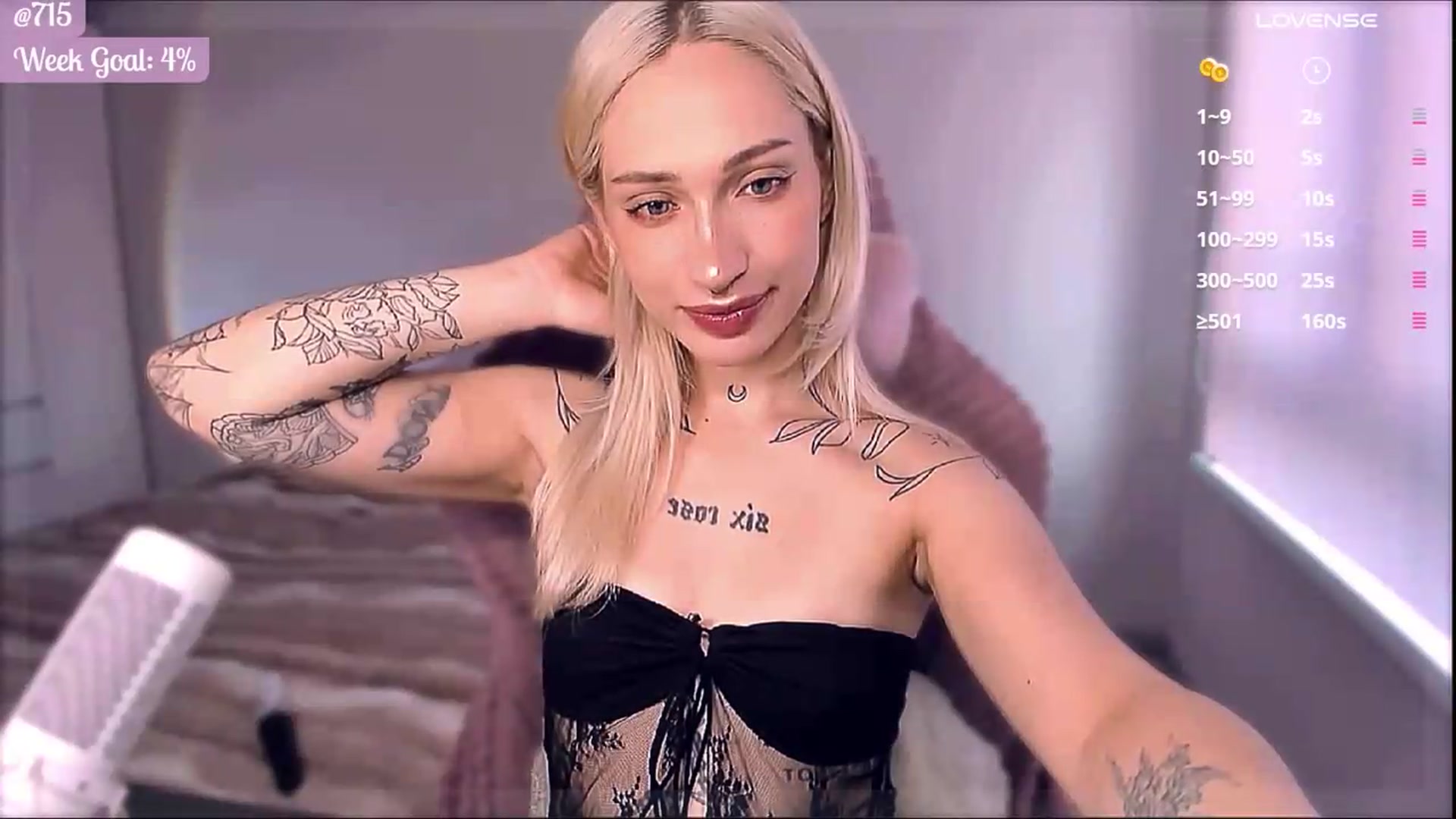 Gallery image thumbnail from Roselyn_'s myfreecams stream on, 05/14/2026, 01:50 image 2 of 20