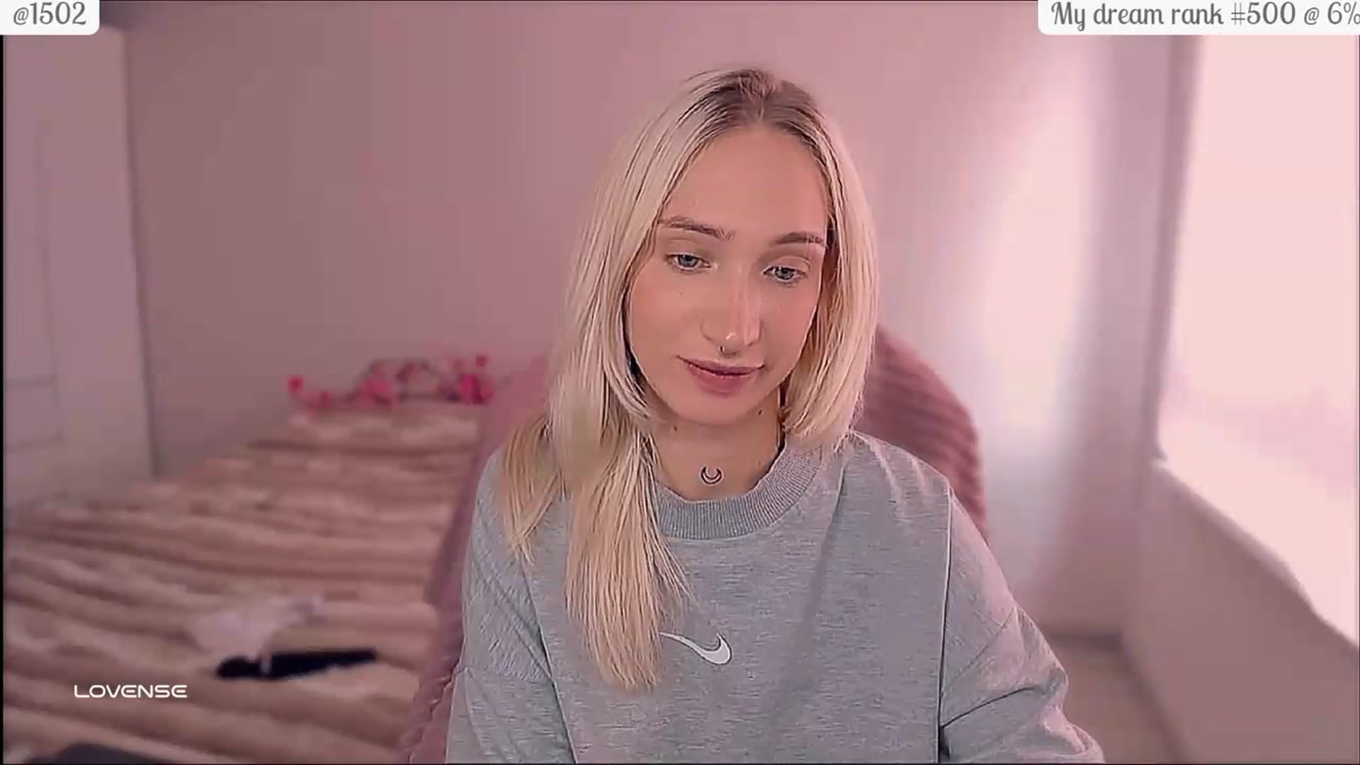 Gallery image thumbnail from Roselyn_'s myfreecams stream on, 07/13/2026, 08:09 image 17 of 20