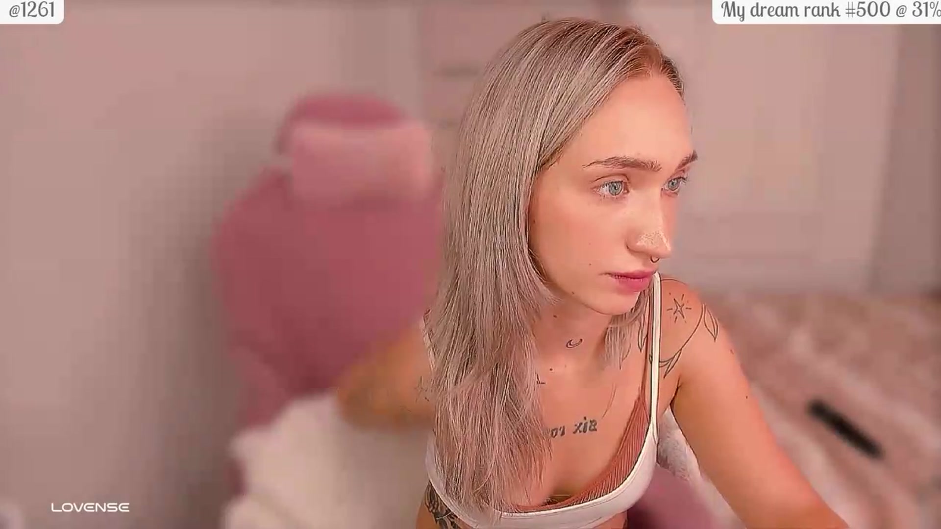 Gallery image thumbnail from Roselyn_'s myfreecams stream on, 07/27/2026, 09:39 image 14 of 20