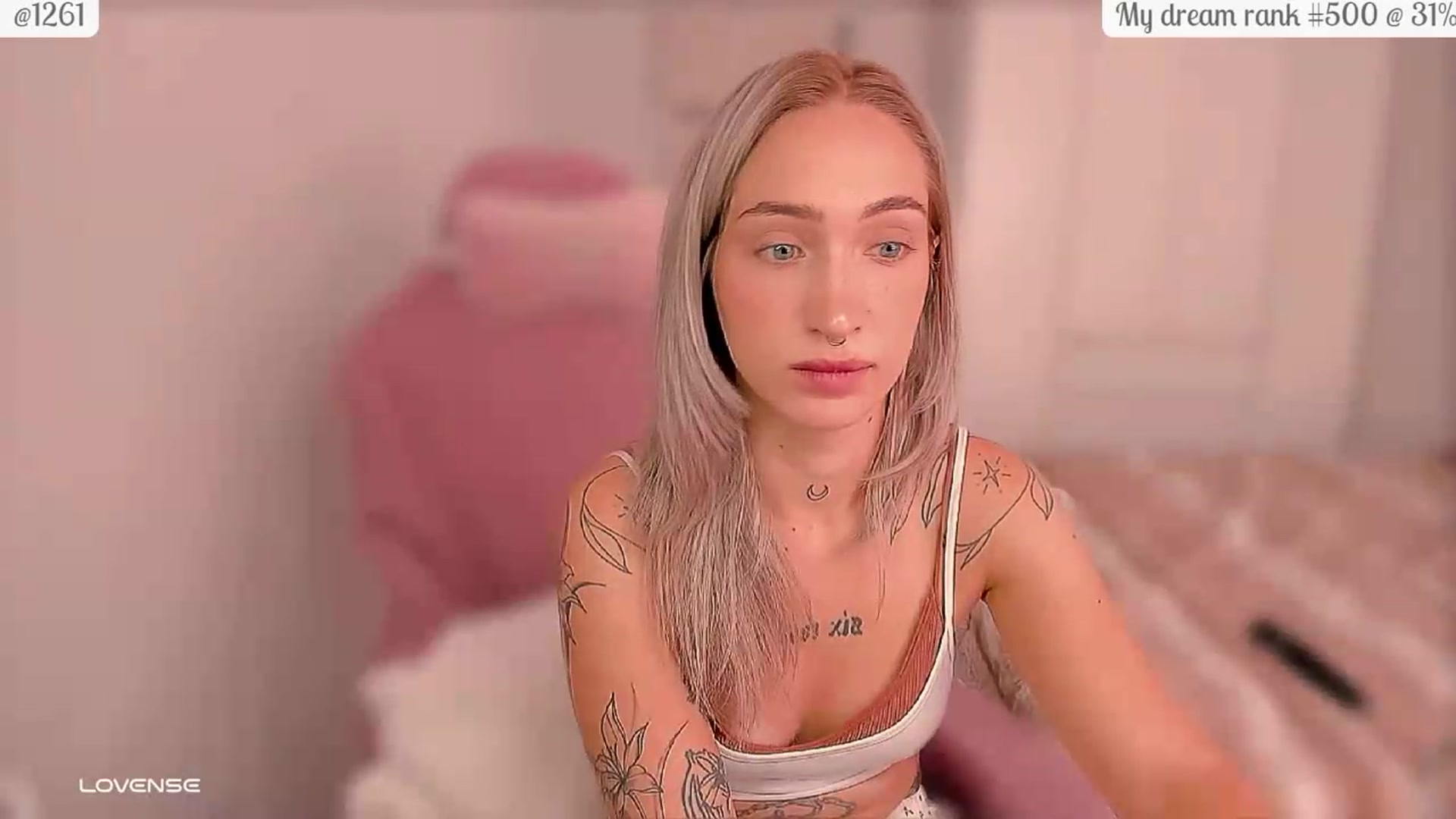 Gallery image thumbnail from Roselyn_'s myfreecams stream on, 07/27/2026, 09:39 image 15 of 20