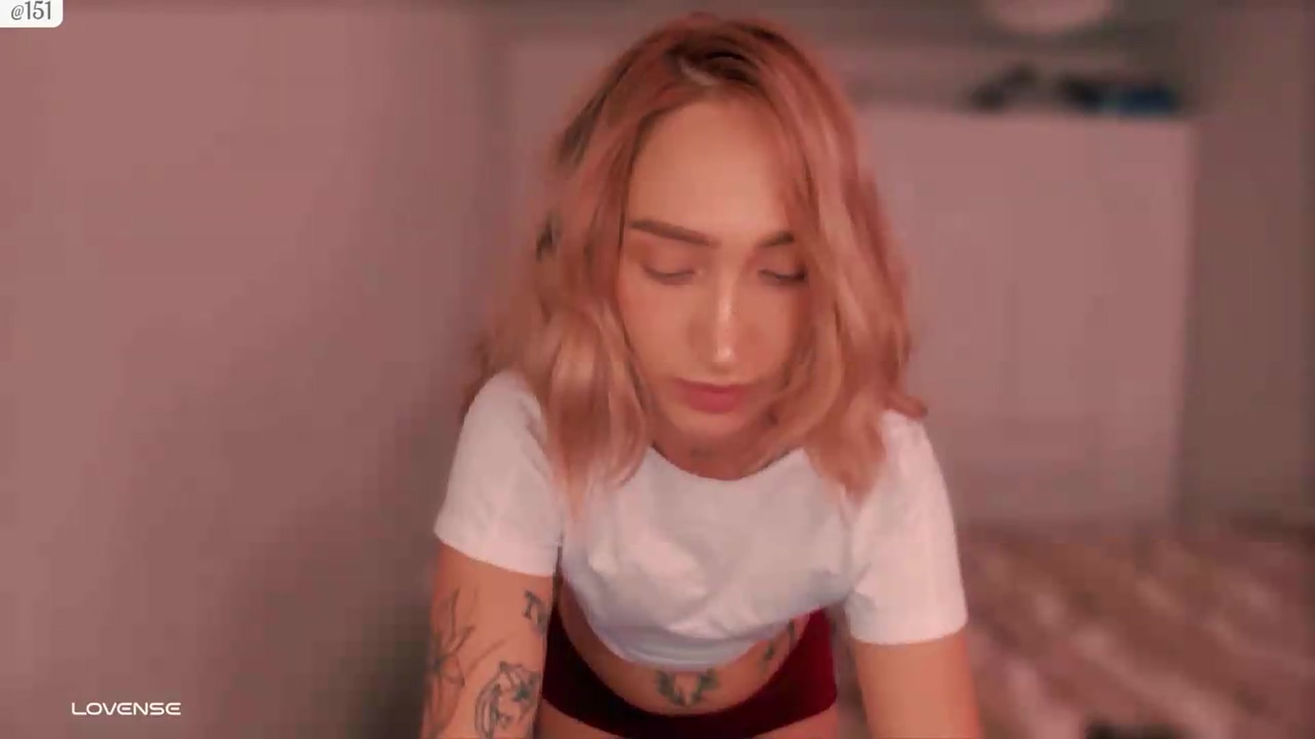 Gallery image thumbnail from Roselyn_'s myfreecams stream on, 09/07/2026, 08:19 image 14 of 20
