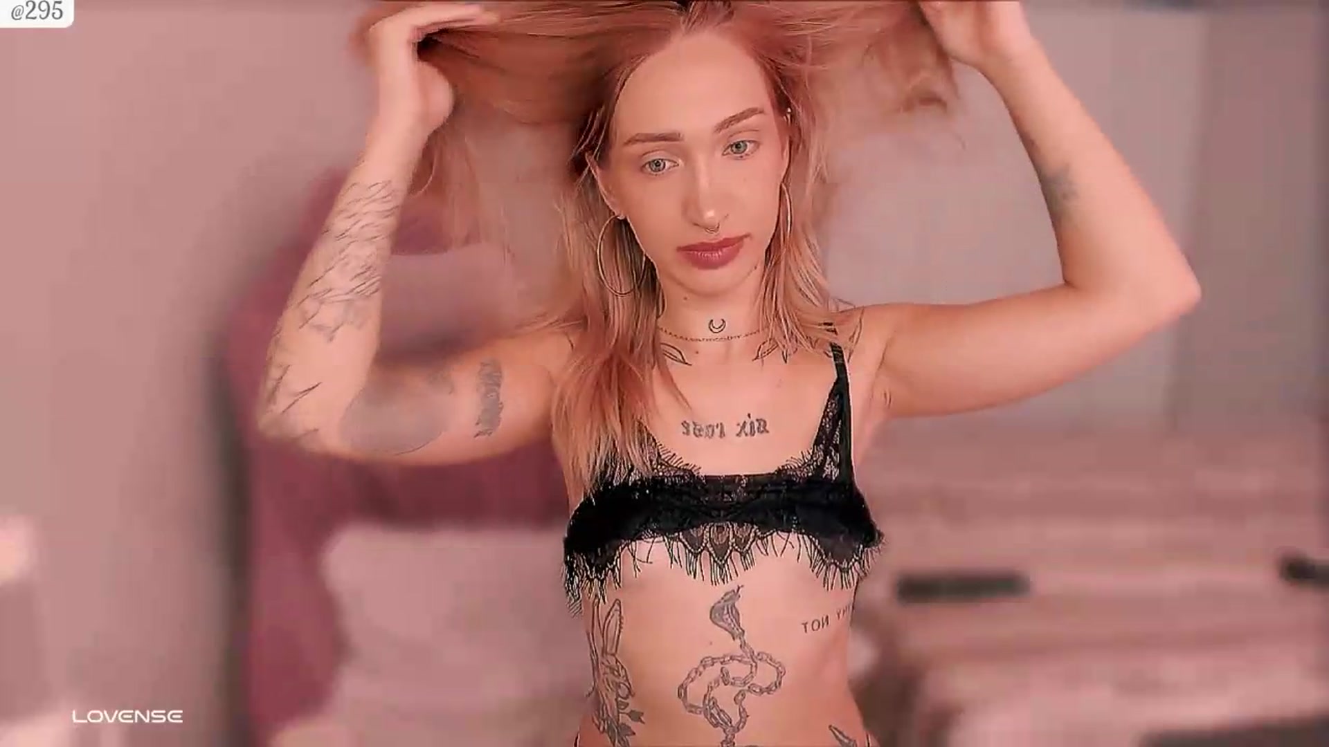 Gallery image thumbnail from Roselyn_'s myfreecams stream on, 09/11/2026, 08:19 image 16 of 20