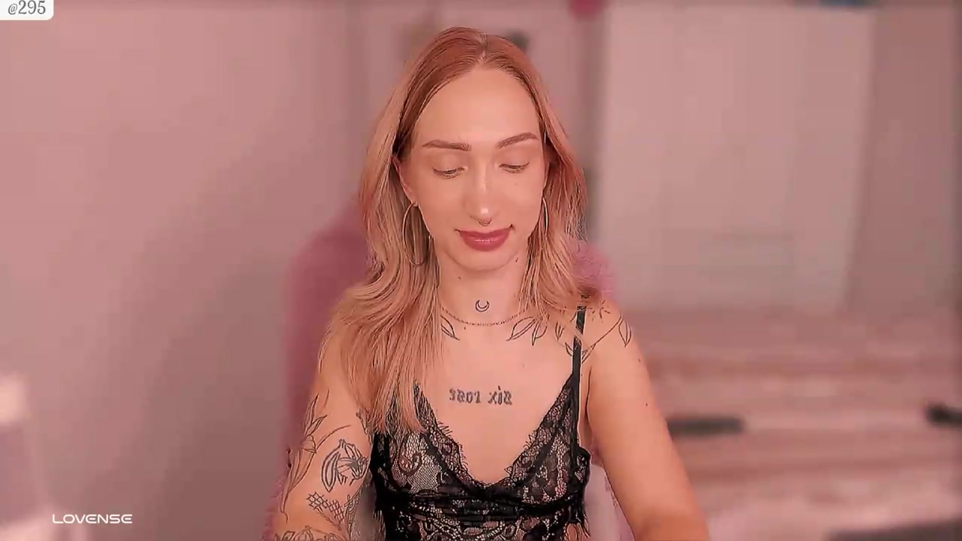 Gallery image thumbnail from Roselyn_'s myfreecams stream on, 09/11/2026, 08:19 image 3 of 20