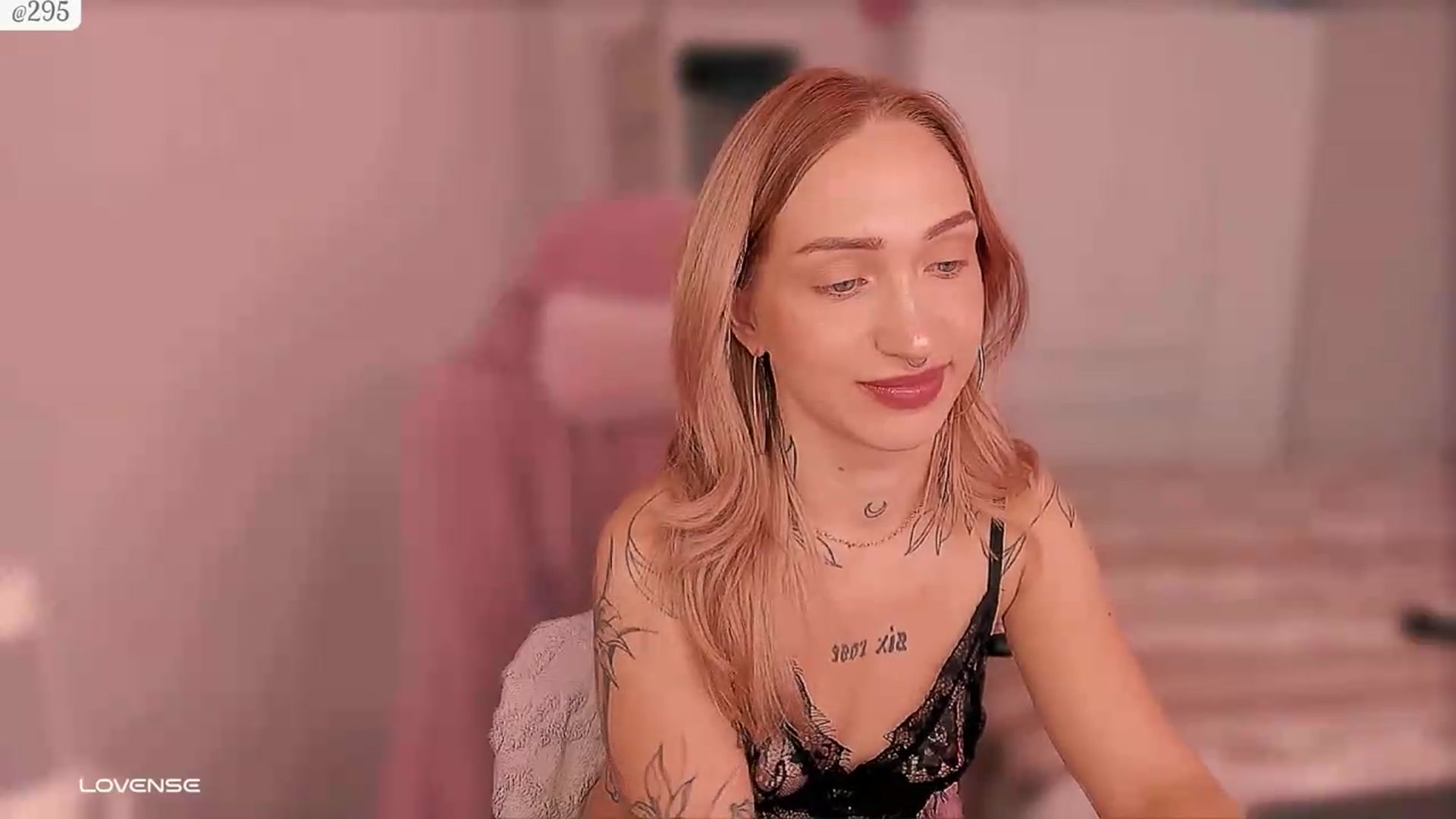 Gallery image thumbnail from Roselyn_'s myfreecams stream on, 09/11/2026, 08:19 image 10 of 20