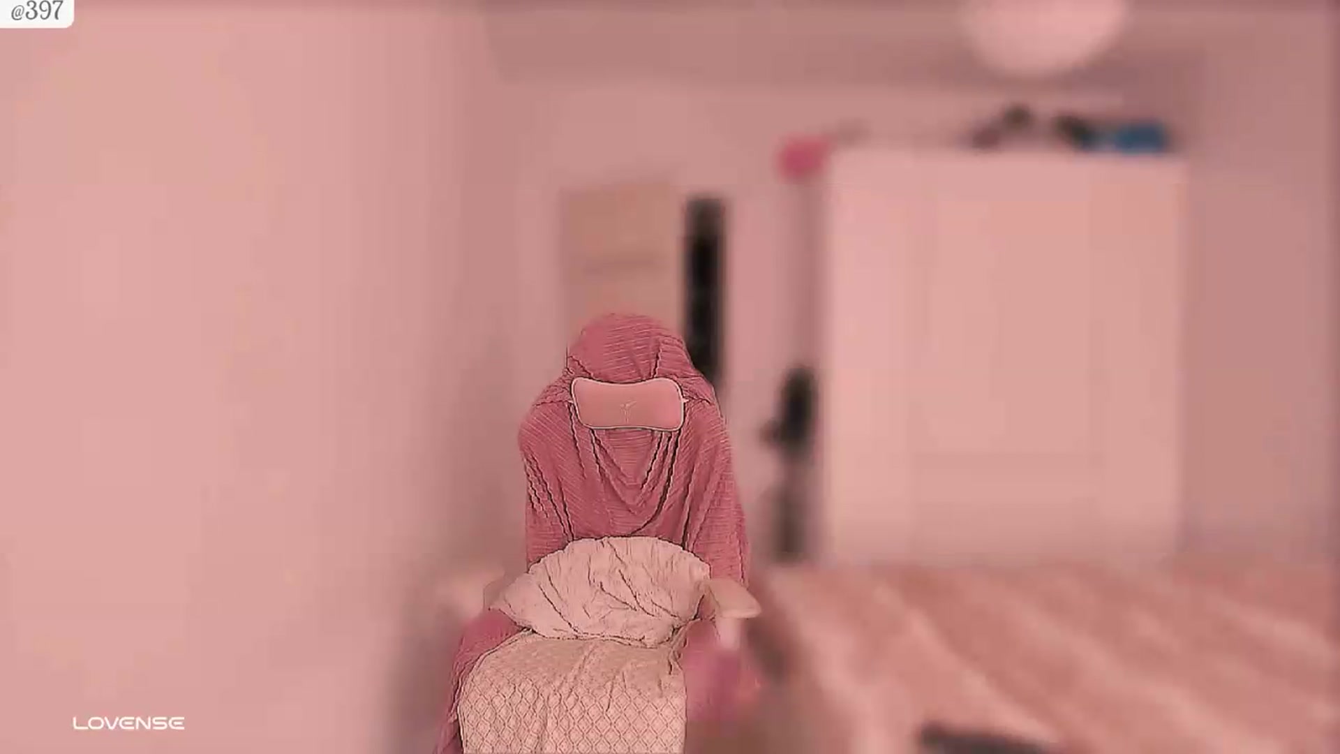 Gallery image thumbnail from Roselyn_'s myfreecams stream on, 09/14/2026, 05:53 image 13 of 20