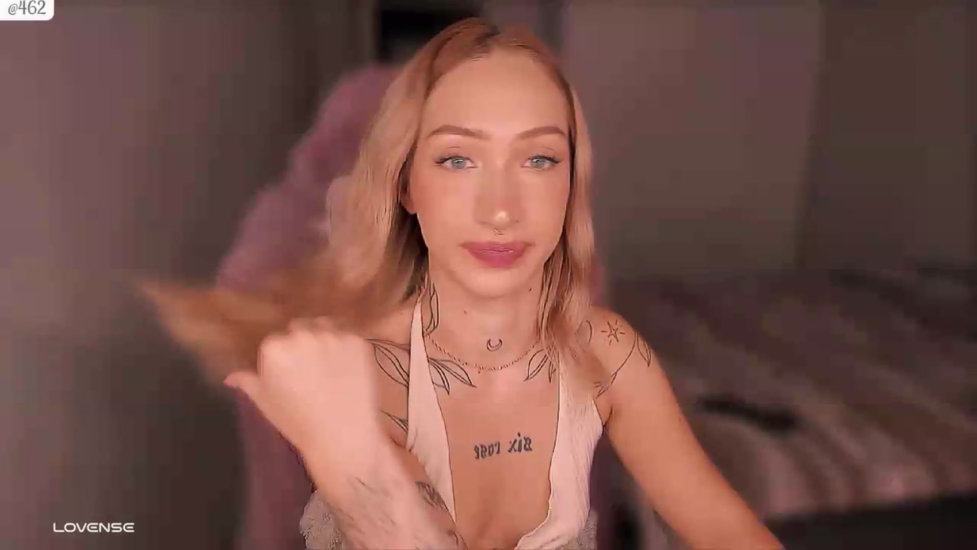 Gallery image thumbnail from Roselyn_'s myfreecams stream on, 09/17/2026, 03:12 image 2 of 20