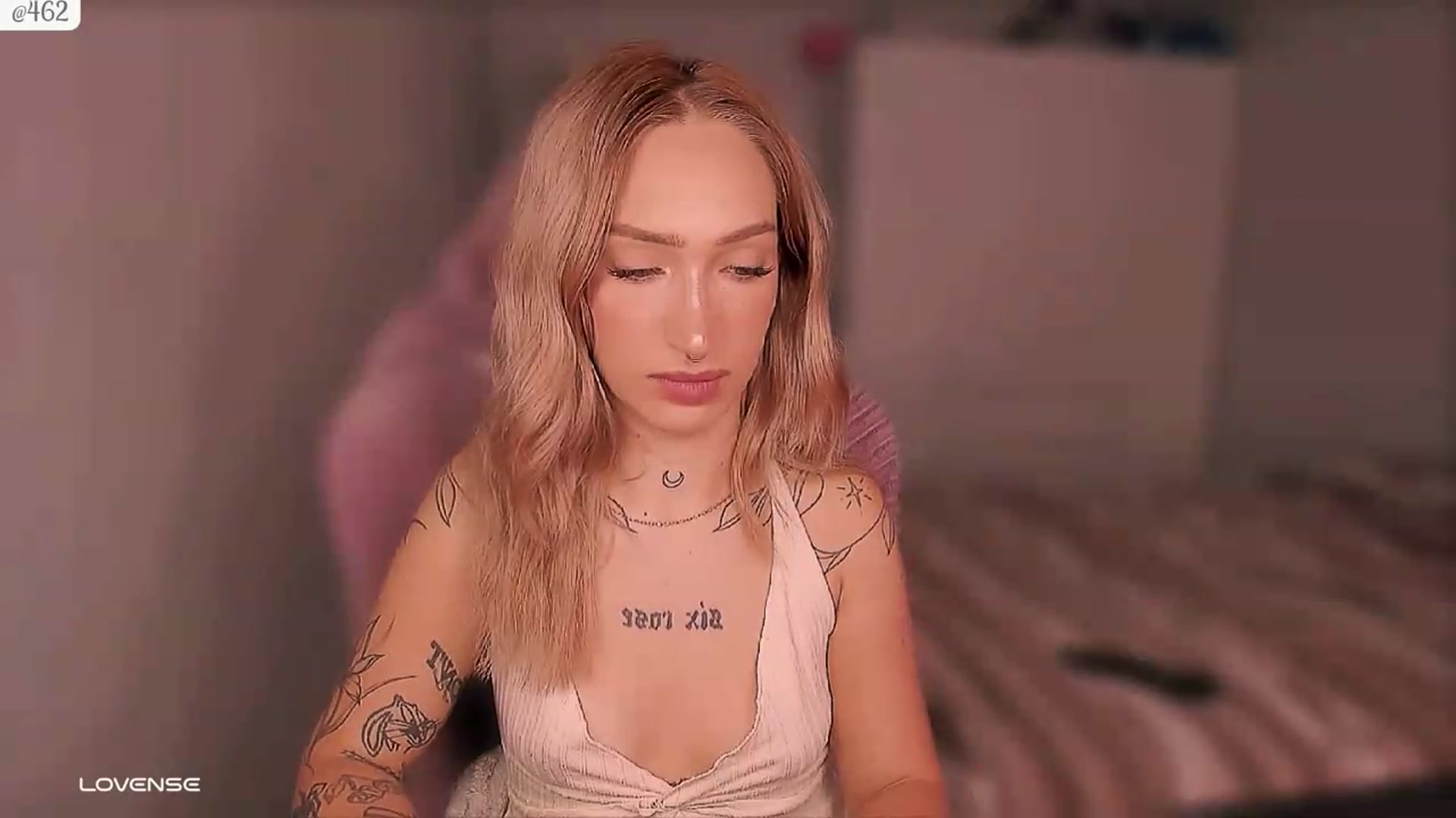 Gallery image thumbnail from Roselyn_'s myfreecams stream on, 09/17/2026, 03:12 image 9 of 20
