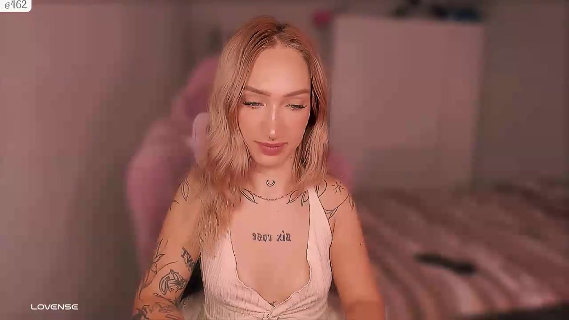 Gallery image thumbnail from Roselyn_'s myfreecams stream on, 09/17/2026, 03:12 image 11 of 20