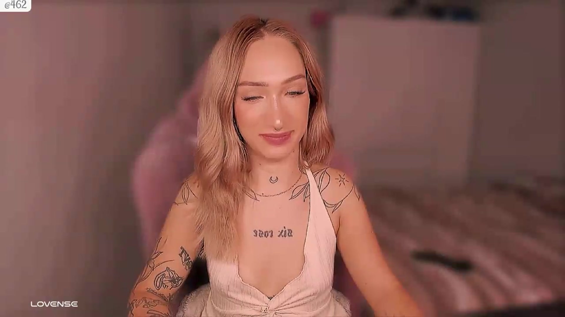 Gallery image thumbnail from Roselyn_'s myfreecams stream on, 09/17/2026, 03:12 image 10 of 20