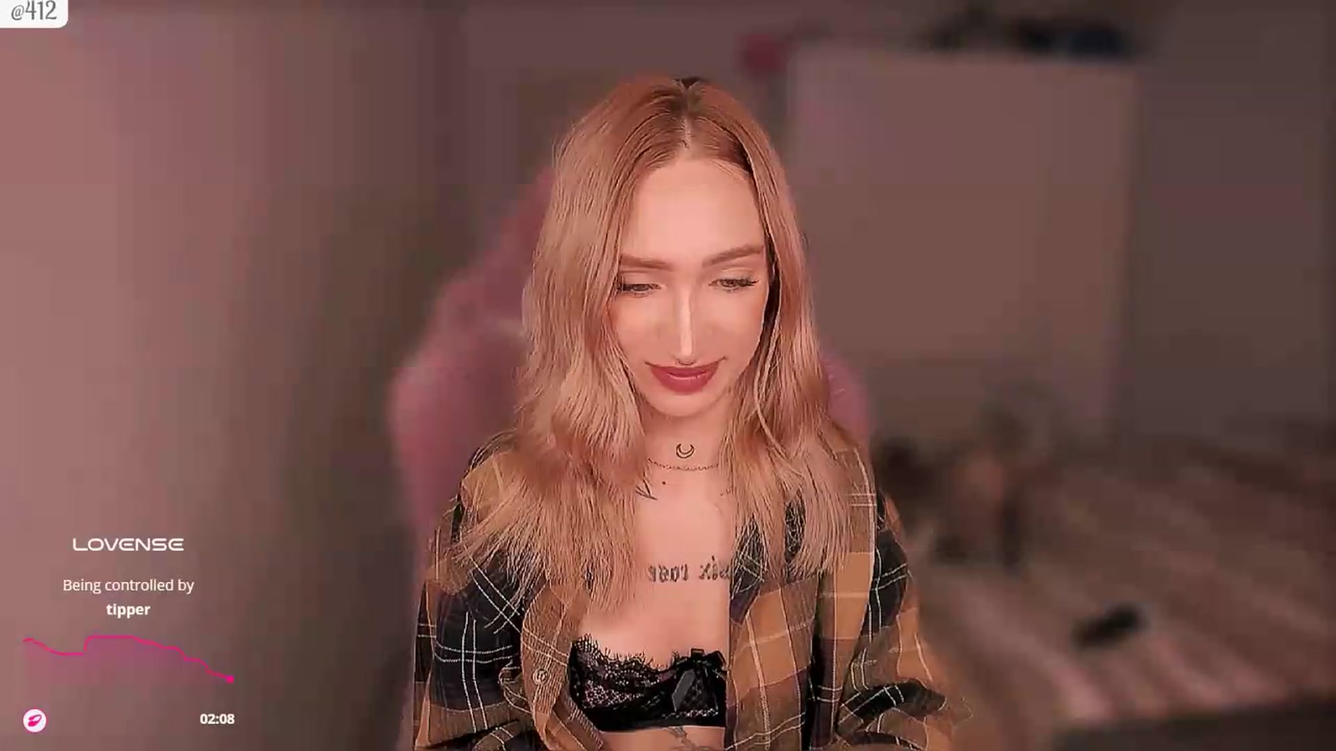 Gallery image thumbnail from Roselyn_'s myfreecams stream on, 09/18/2026, 03:17 image 15 of 20