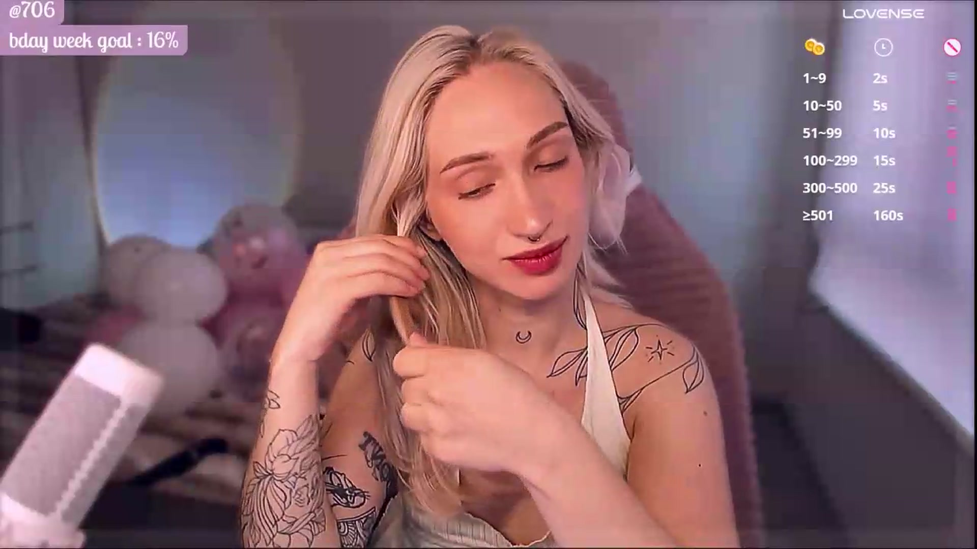 Gallery image thumbnail from Roselyn_birthdaaay's myfreecams stream on, 05/05/2026, 08:18 image 11 of 20