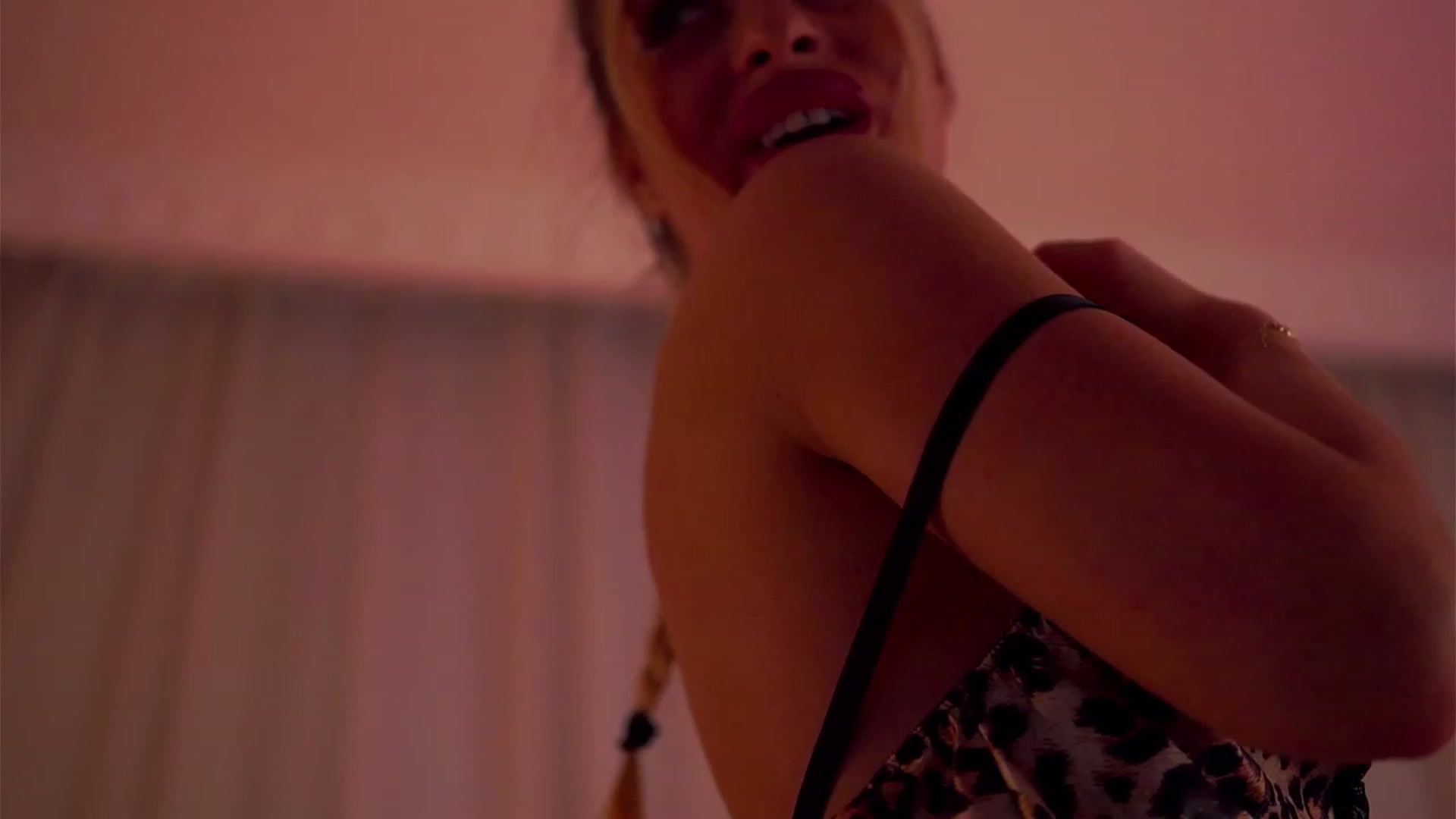 Gallery image thumbnail from RosemaryEvans's myfreecams stream on, 12/03/2022, 18:26 image 16 of 20