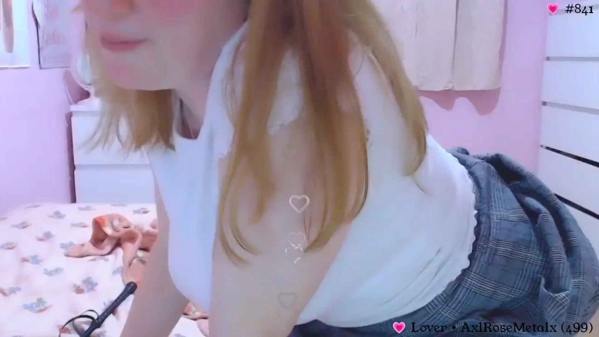 Gallery image thumbnail from RosepetalLove's myfreecams stream on, 10/08/2024, 23:32 image 17 of 20