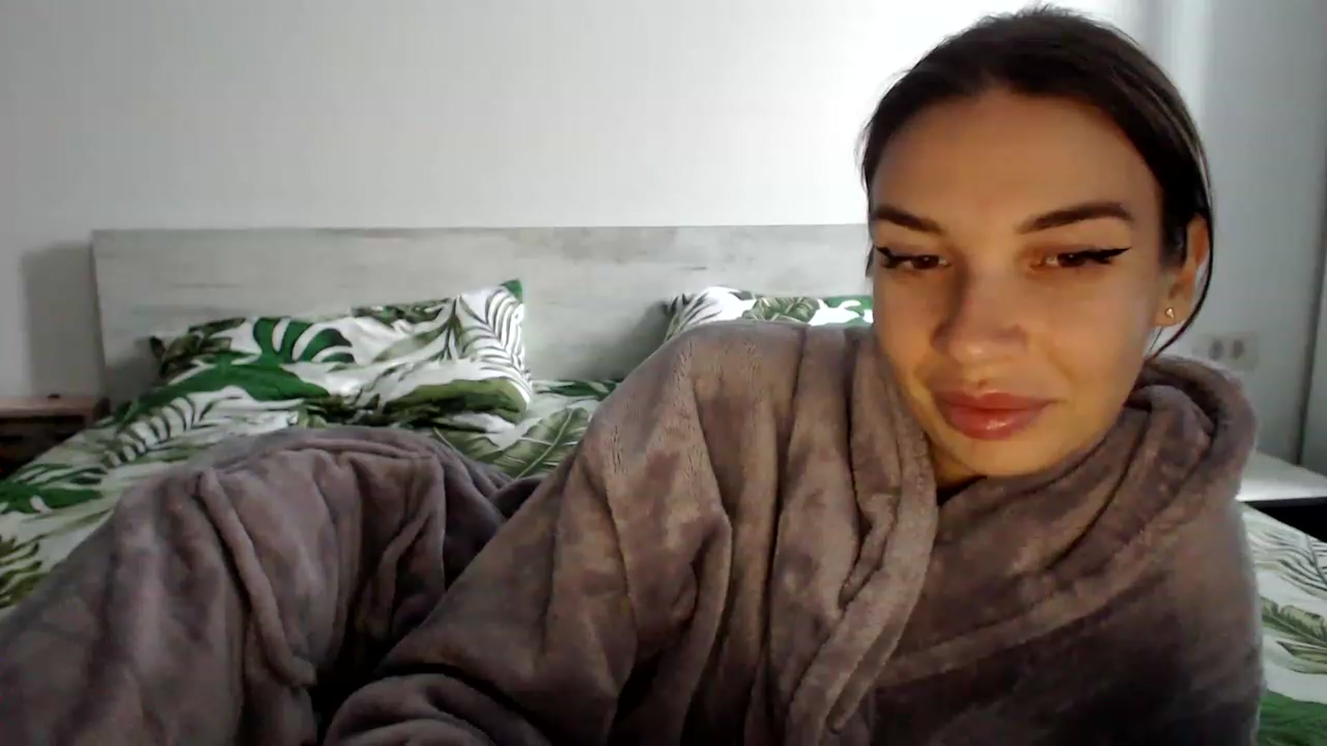 Gallery image thumbnail from RosesLovee's myfreecams stream on, 12/16/2022, 13:59 image 4 of 20