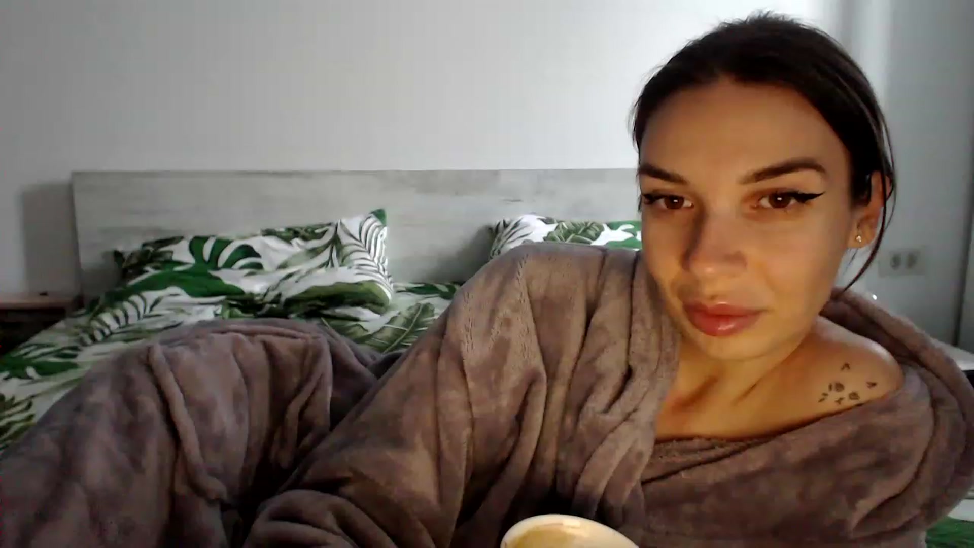 Gallery image thumbnail from RosesLovee's myfreecams stream on, 12/16/2022, 13:59 image 19 of 20