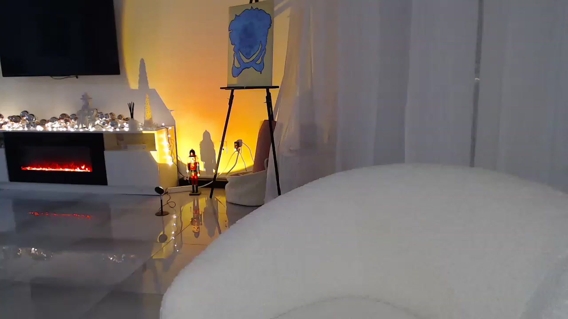 Gallery image thumbnail from Rosesforana's myfreecams stream on, 12/30/2022, 02:24 image 8 of 20