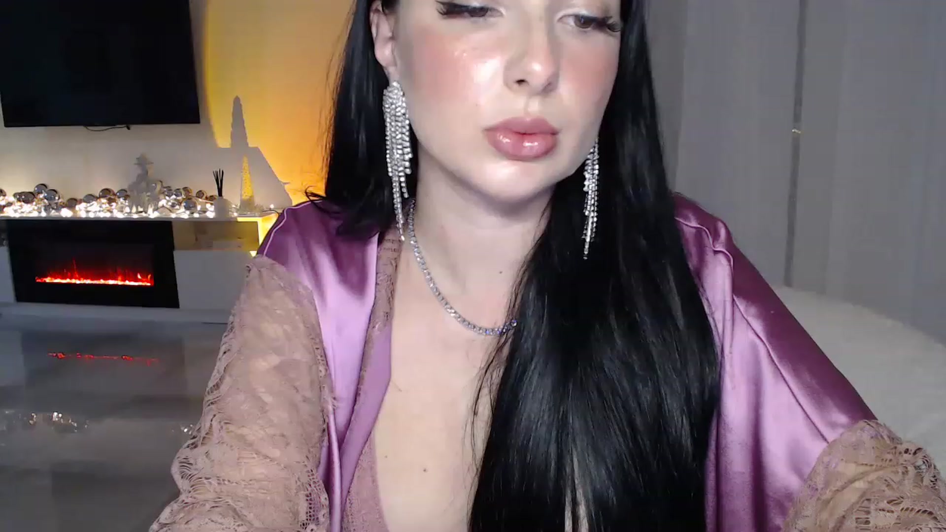 Gallery image thumbnail from Rosesforana's myfreecams stream on, 12/30/2022, 02:24 image 9 of 20