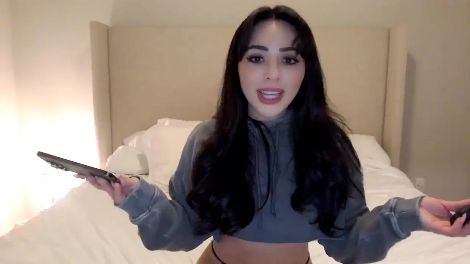 Gallery image thumbnail from Rosesxo's myfreecams stream on, 01/23/2024, 08:48 image 13 of 20
