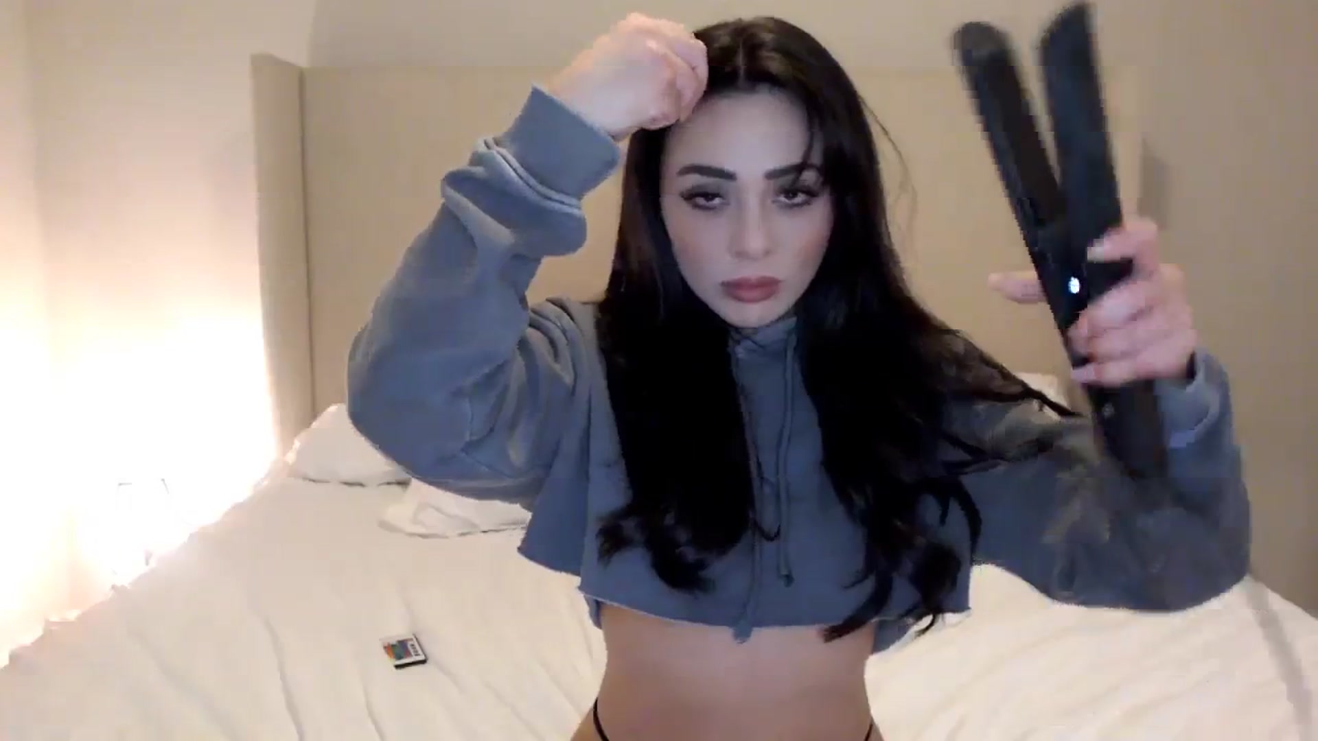 Gallery image thumbnail from Rosesxo's myfreecams stream on, 01/23/2024, 08:48 image 10 of 20