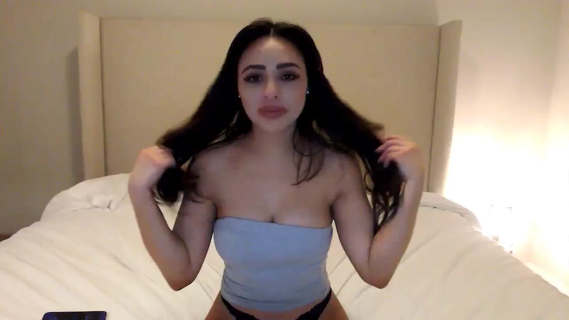 Gallery image thumbnail from Rosesxo's myfreecams stream on, 01/25/2024, 09:23 image 11 of 20