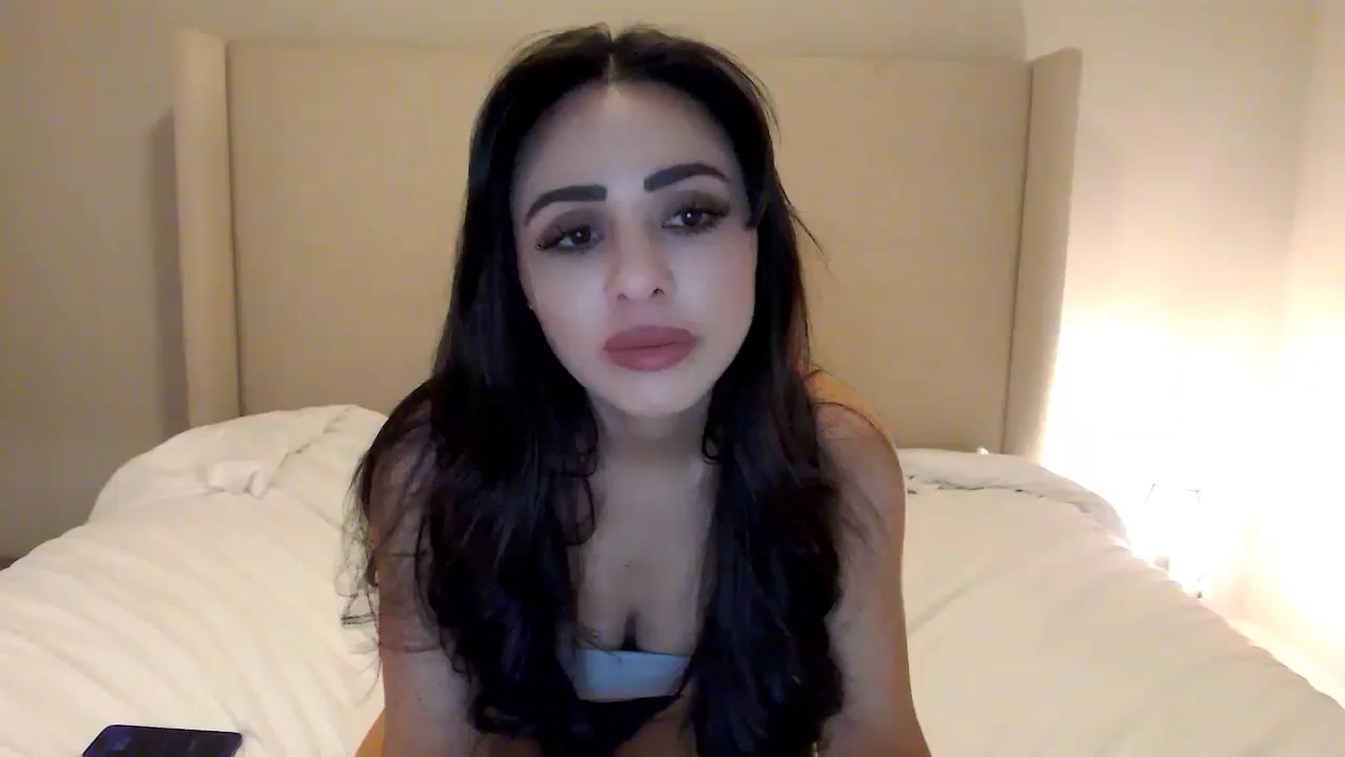 Gallery image thumbnail from Rosesxo's myfreecams stream on, 01/25/2024, 09:23 image 1 of 20