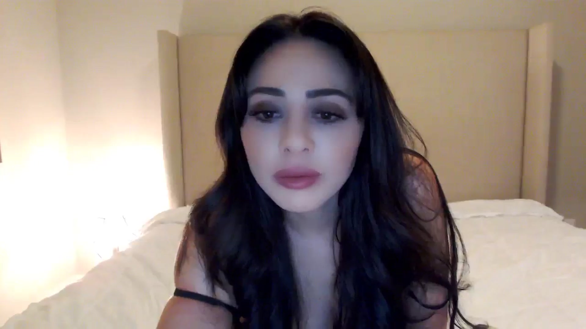 Gallery image thumbnail from Rosesxo's myfreecams stream on, 01/31/2024, 08:16 image 16 of 20