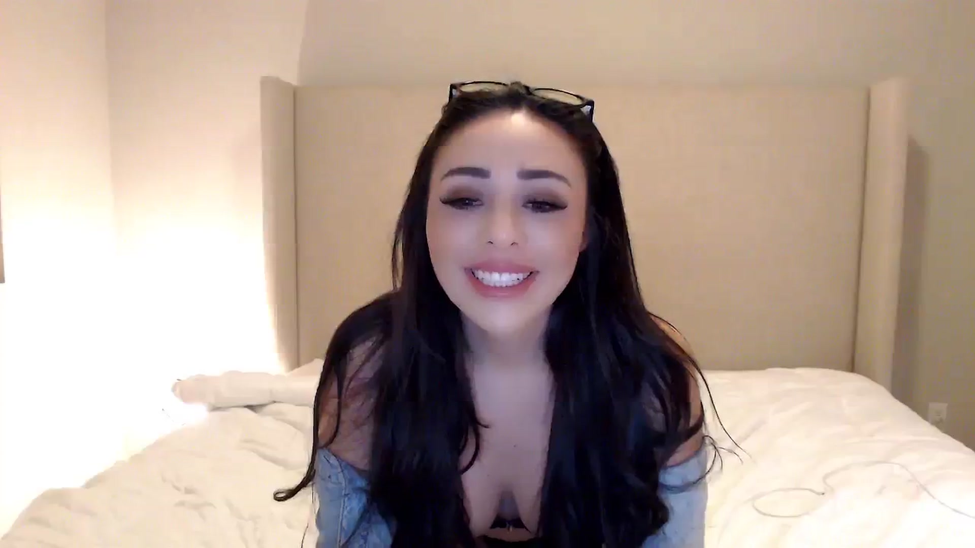 Gallery image thumbnail from Rosesxo's myfreecams stream on, 02/16/2024, 06:59 image 13 of 20