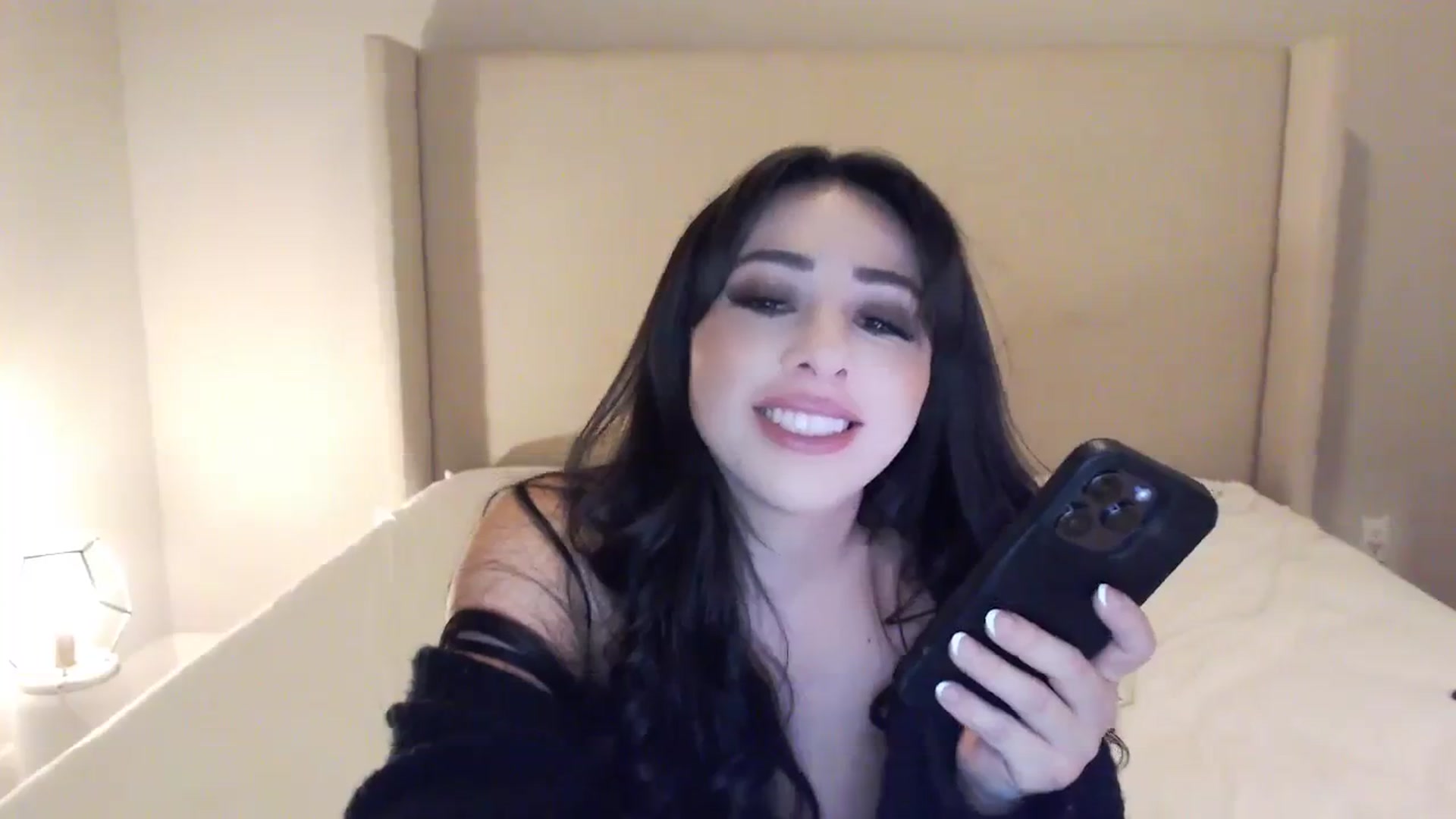 Gallery image thumbnail from Rosesxo's myfreecams stream on, 02/25/2024, 06:52 image 17 of 20