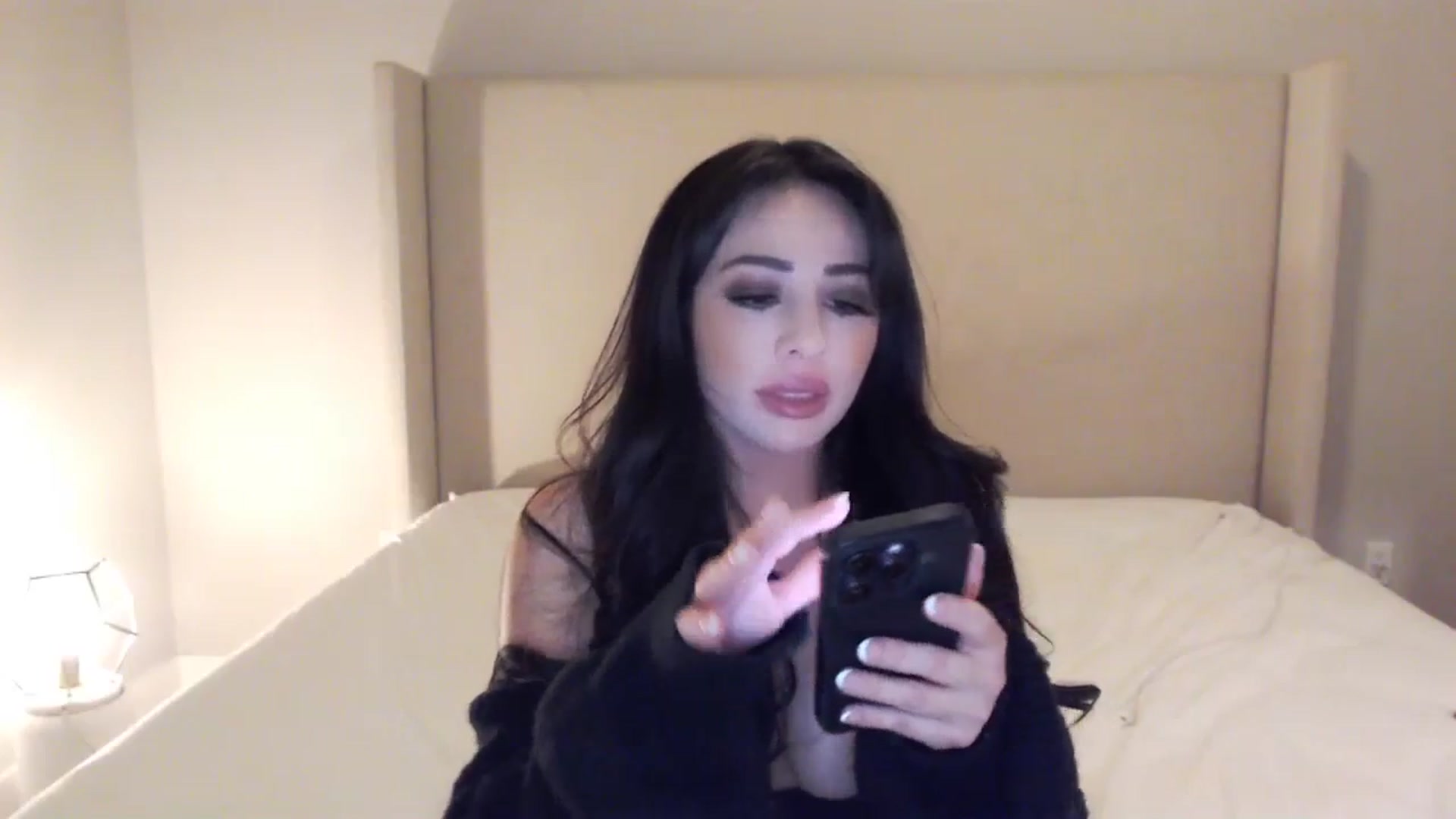 Gallery image thumbnail from Rosesxo's myfreecams stream on, 02/25/2024, 06:52 image 18 of 20