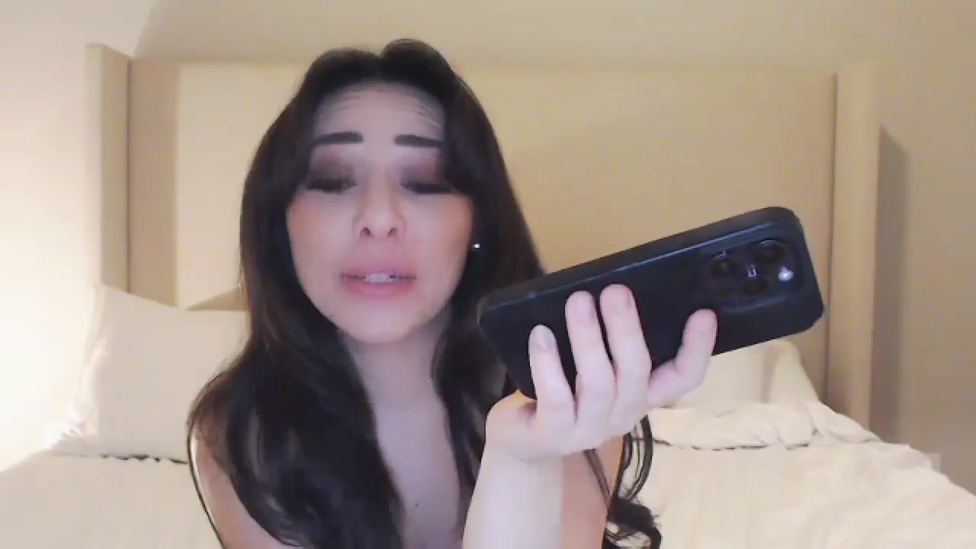 Gallery image thumbnail from Rosesxo's myfreecams stream on, 02/27/2024, 10:51 image 12 of 20